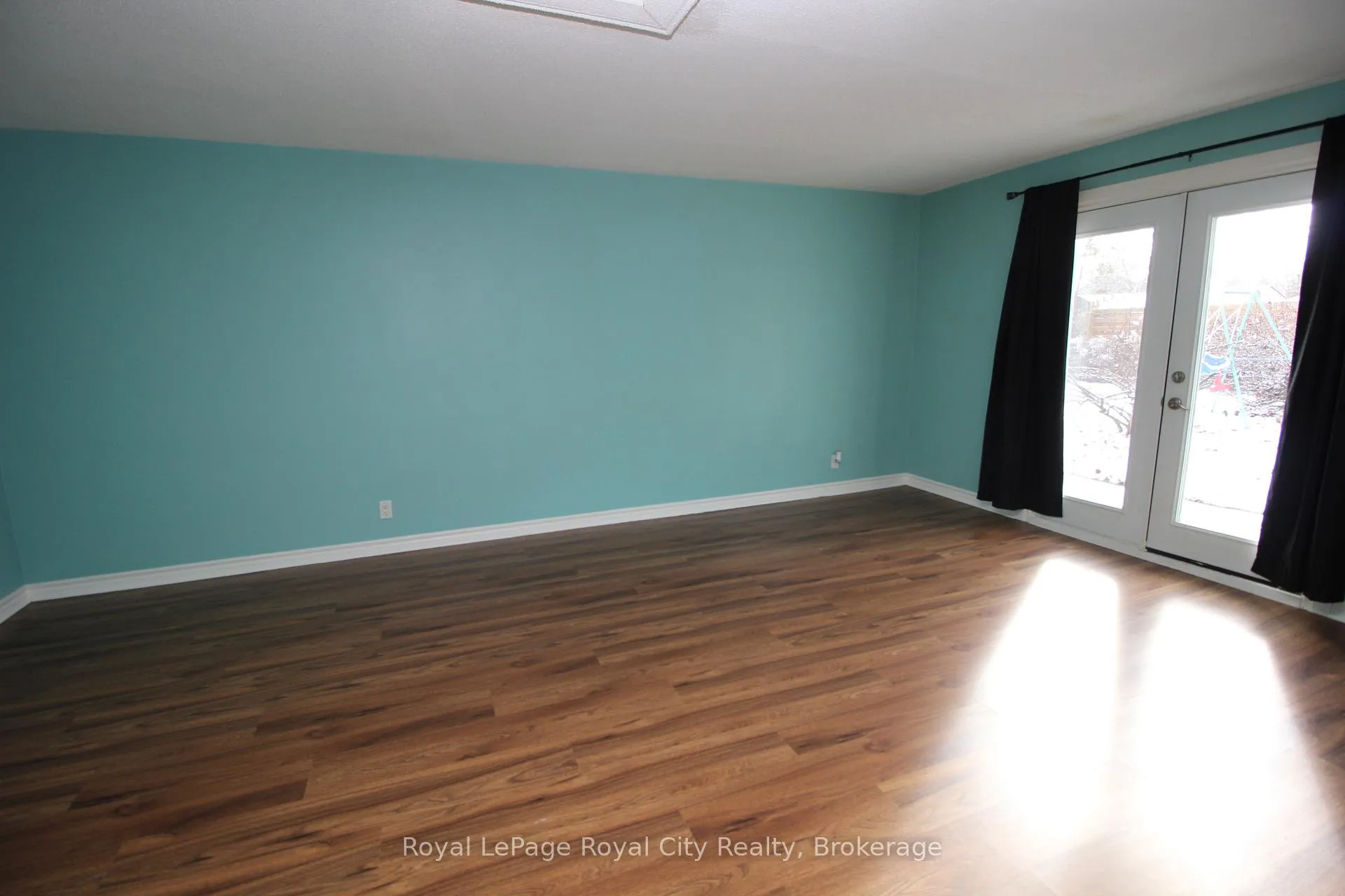 Photo 8 of Unit 4, 405 Main Street S, Guelph/Eramosa, Rockwood — HOMEH