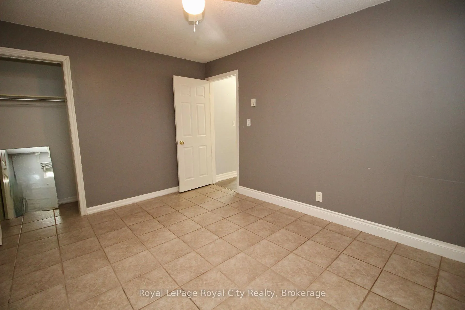 Photo 12 of Unit 4, 405 Main Street S, Guelph/Eramosa, Rockwood — HOMEH