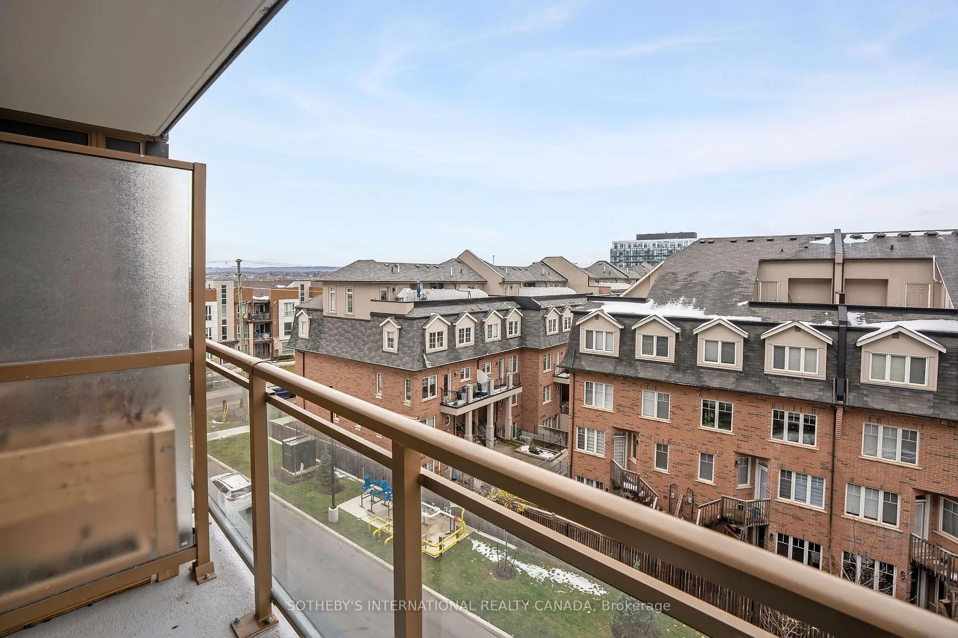 Photo 7 of Unit 513, 2343 Khalsa Gate, Oakville, Westmount — HOMEH