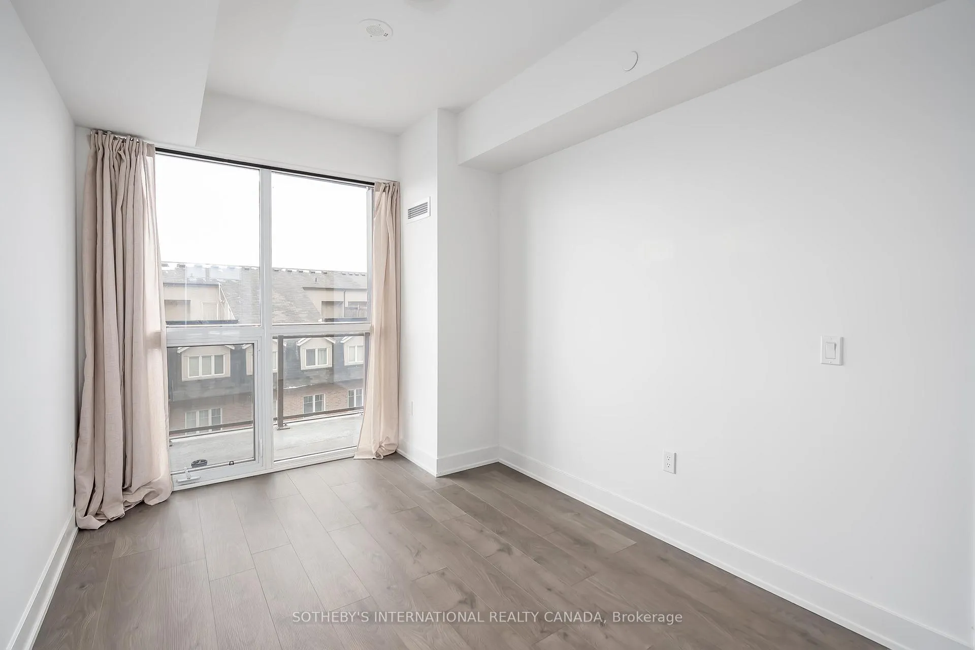 Photo 12 of Unit 513, 2343 Khalsa Gate, Oakville, Westmount — HOMEH