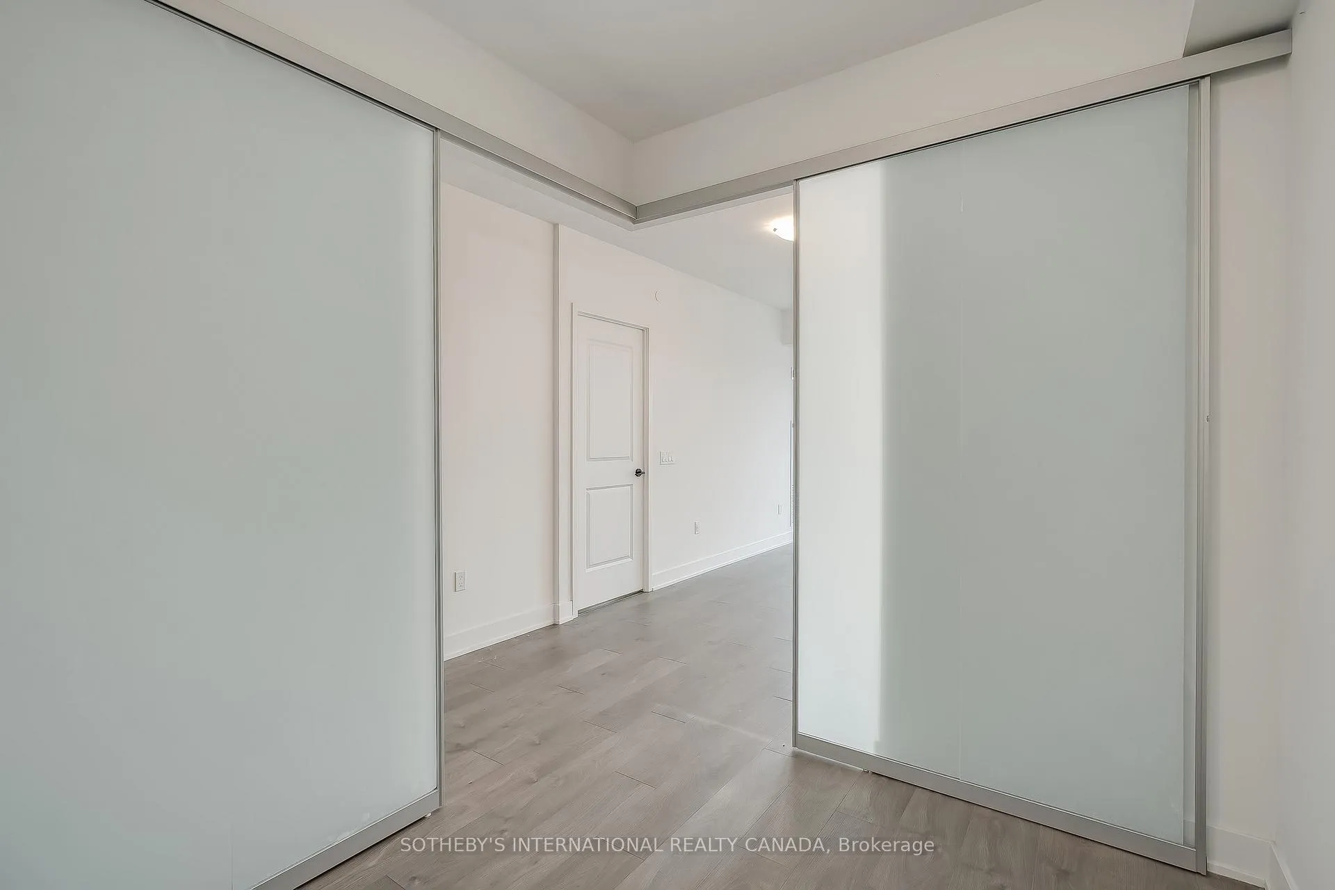 Photo 14 of Unit 513, 2343 Khalsa Gate, Oakville, Westmount — HOMEH