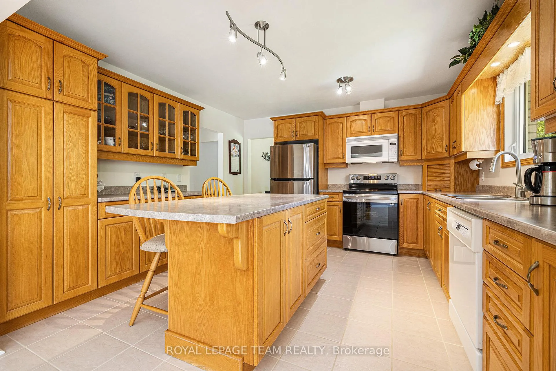 Photo 11 of 14 Glenview Crescent, Perth — HOMEH