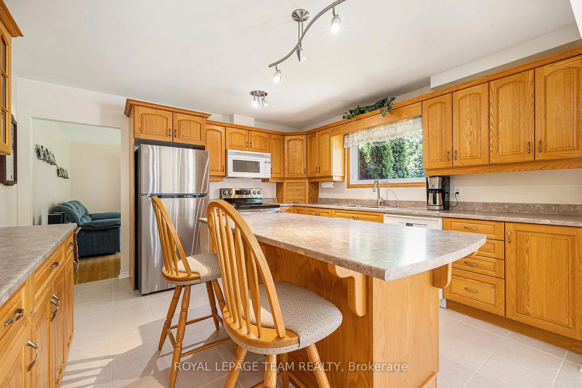Photo 12 of 14 Glenview Crescent, Perth — HOMEH