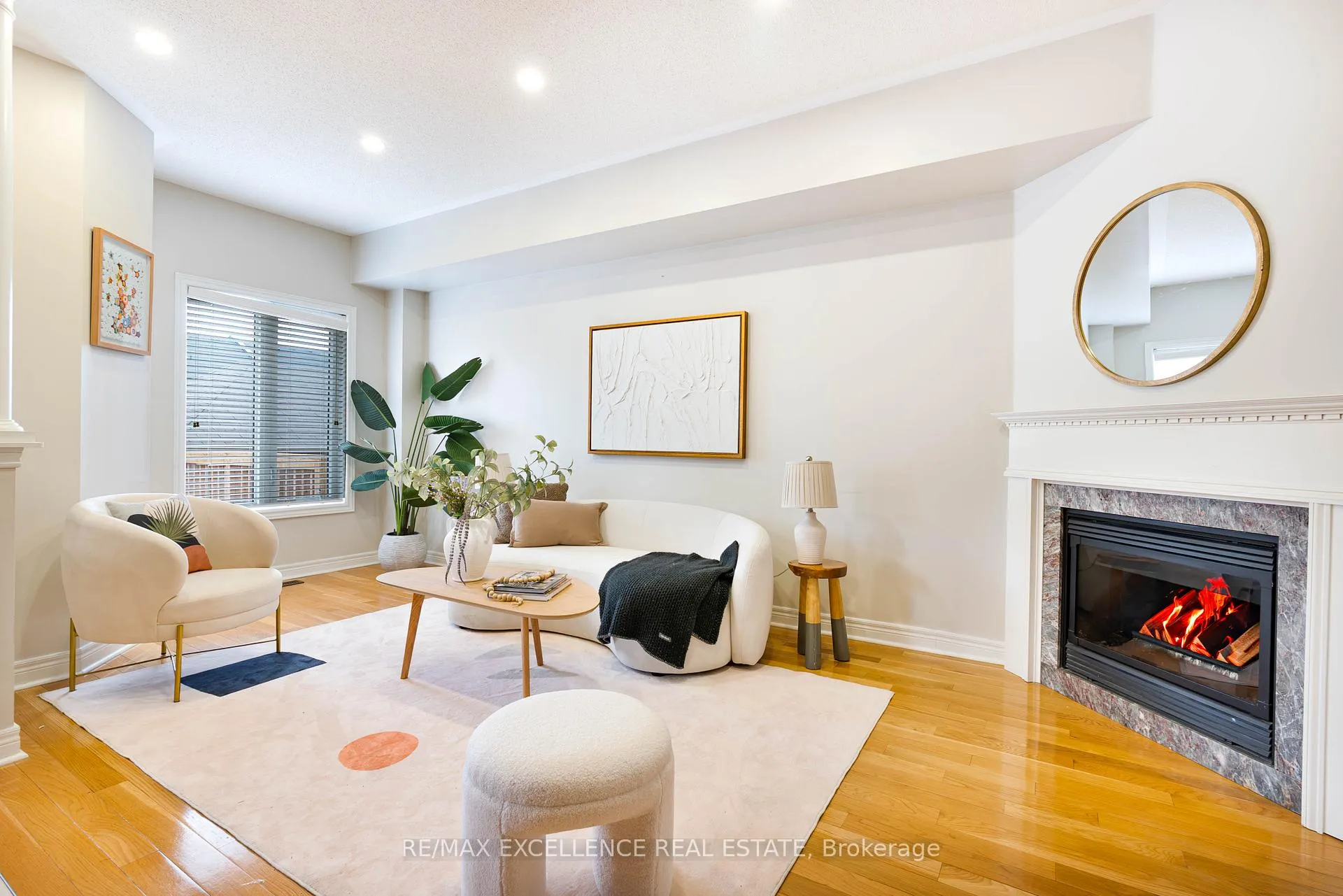 Photo 2 of 41 Davos Road, Vaughan, Vellore Village — HOMEH