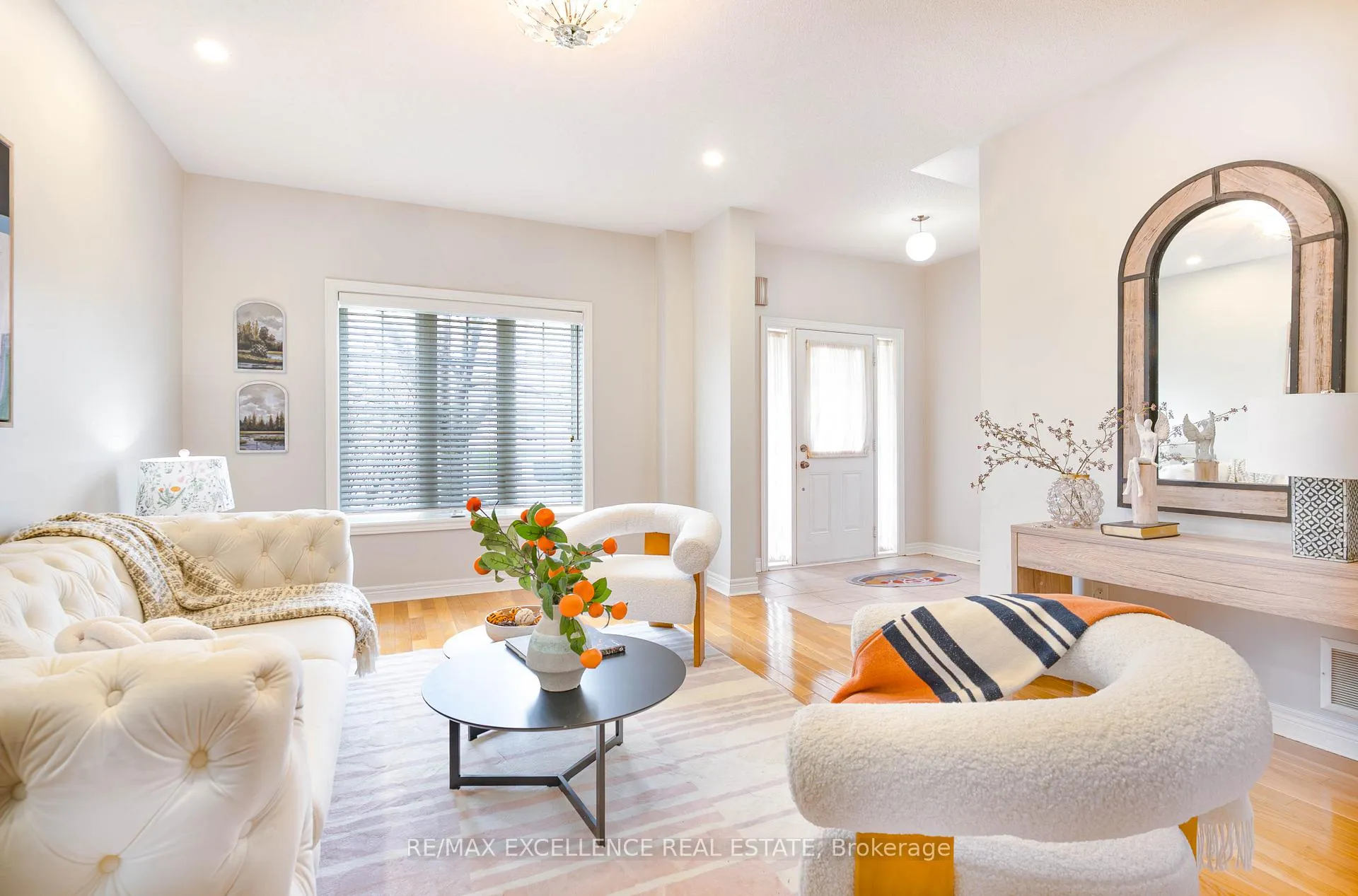 Photo 3 of 41 Davos Road, Vaughan, Vellore Village — HOMEH