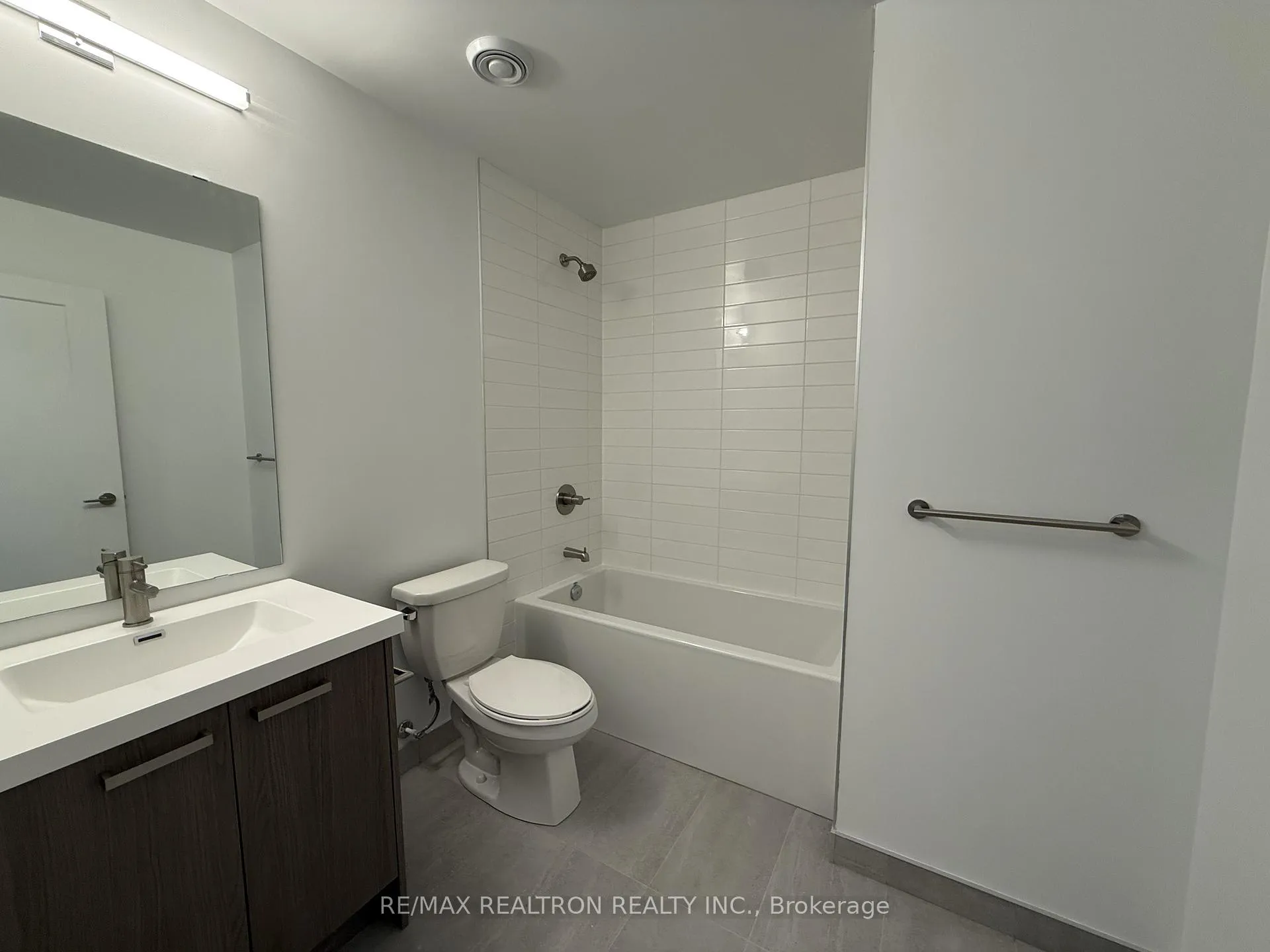 Photo 17 of Unit 1607, 20 Soudan Avenue, Toronto, Mount Pleasant West — HOMEH