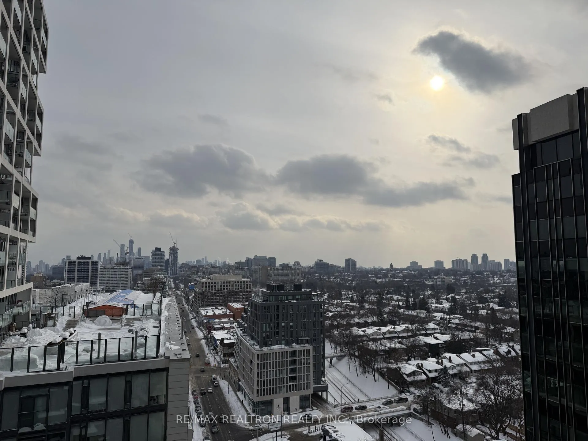 Photo 20 of Unit 1607, 20 Soudan Avenue, Toronto, Mount Pleasant West — HOMEH
