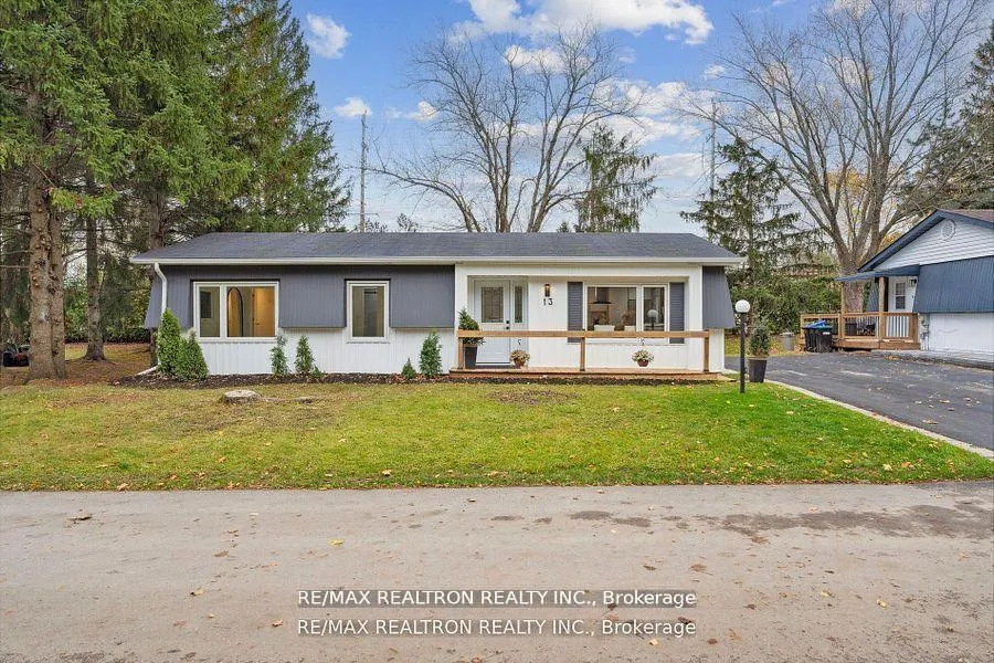 Photo 1 of 13 Cherrywood Lane, Innisfil, Rural Innisfil — HOMEH