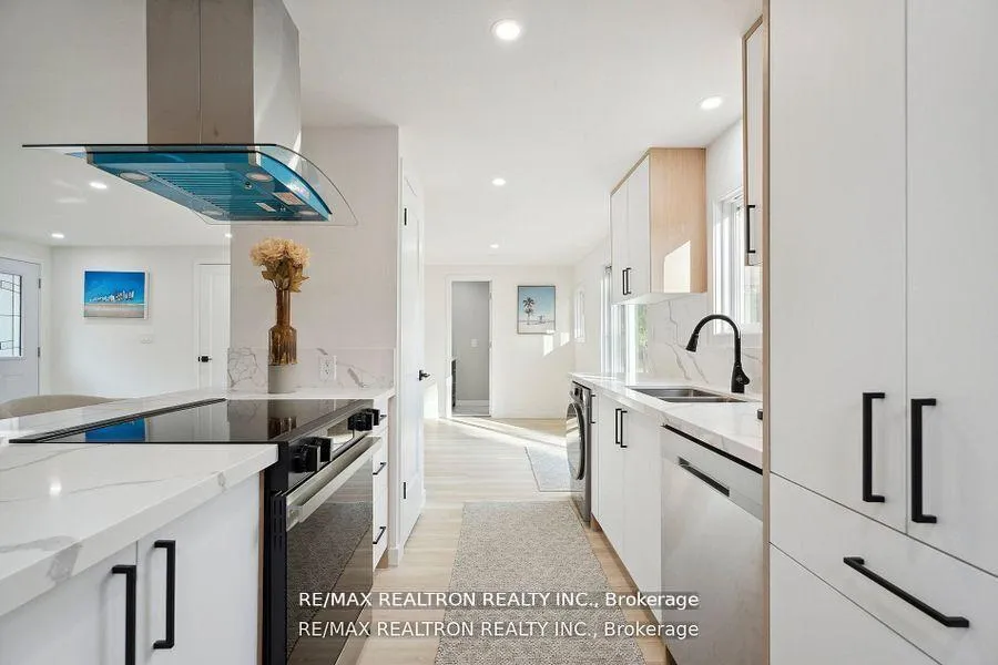 Photo 10 of 13 Cherrywood Lane, Innisfil, Rural Innisfil — HOMEH