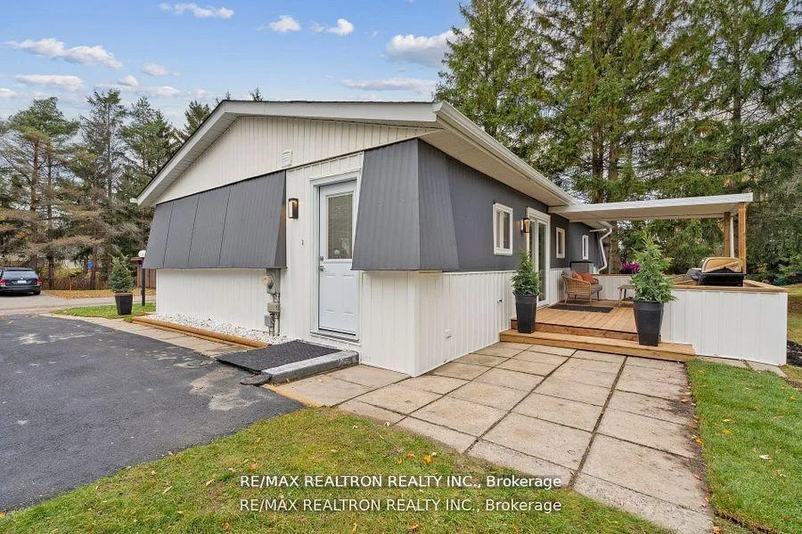 Photo 30 of 13 Cherrywood Lane, Innisfil, Rural Innisfil — HOMEH