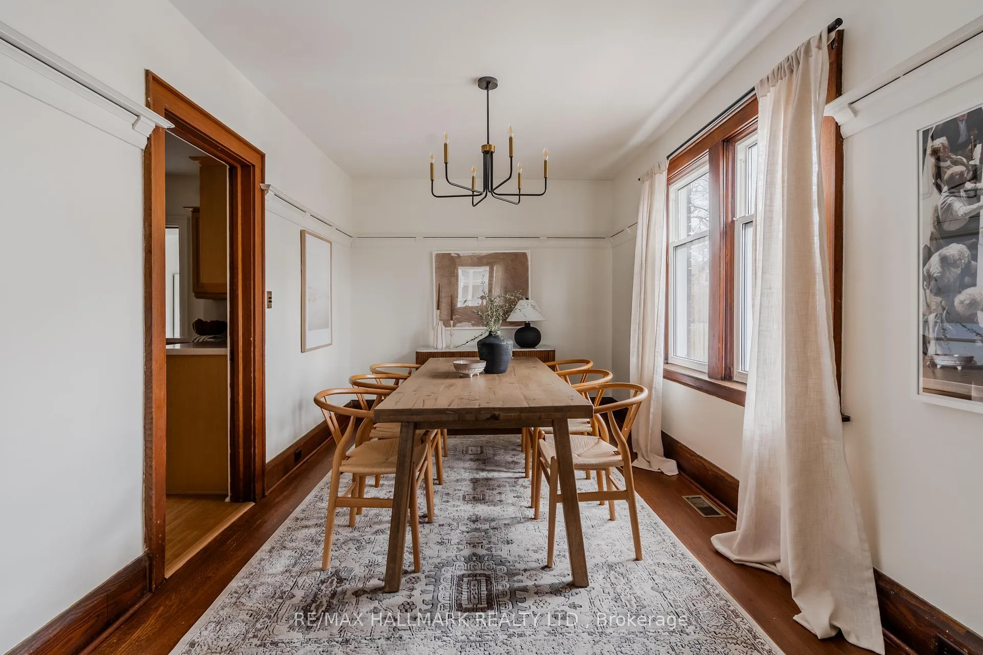 Photo 6 of 2076 Gerrard Street E, Toronto, East End-Danforth — HOMEH