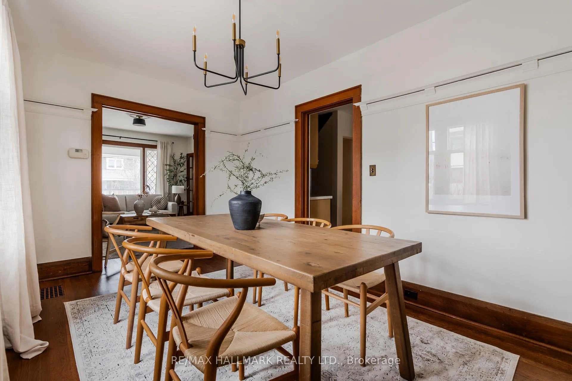 Photo 7 of 2076 Gerrard Street E, Toronto, East End-Danforth — HOMEH