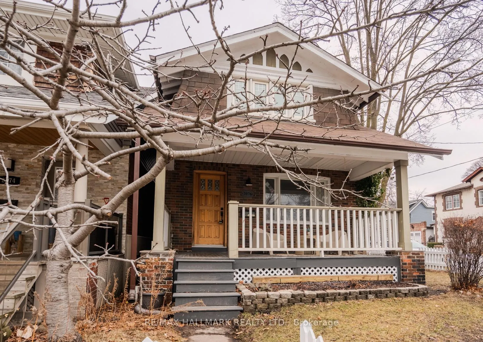 Photo 20 of 2076 Gerrard Street E, Toronto, East End-Danforth — HOMEH