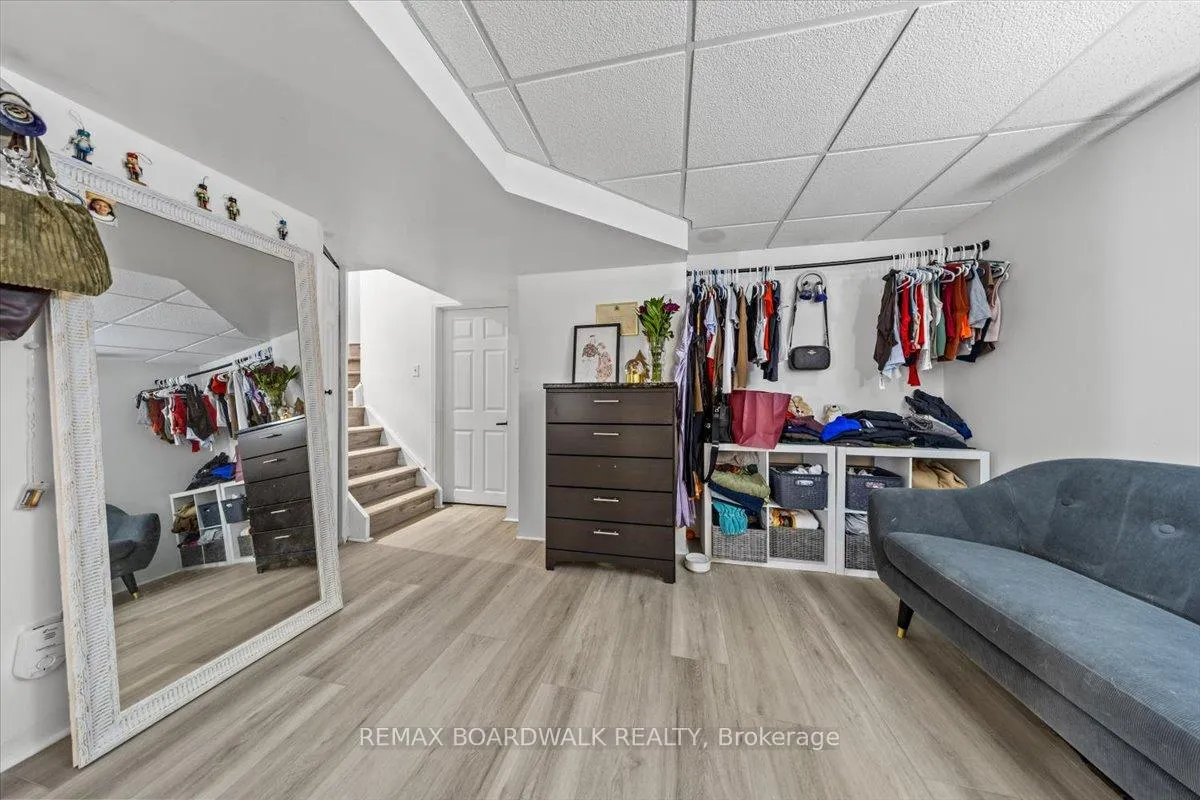 Photo 30 of 294 Valade Crescent, Ottawa, Fallingbrook/Pineridge — HOMEH