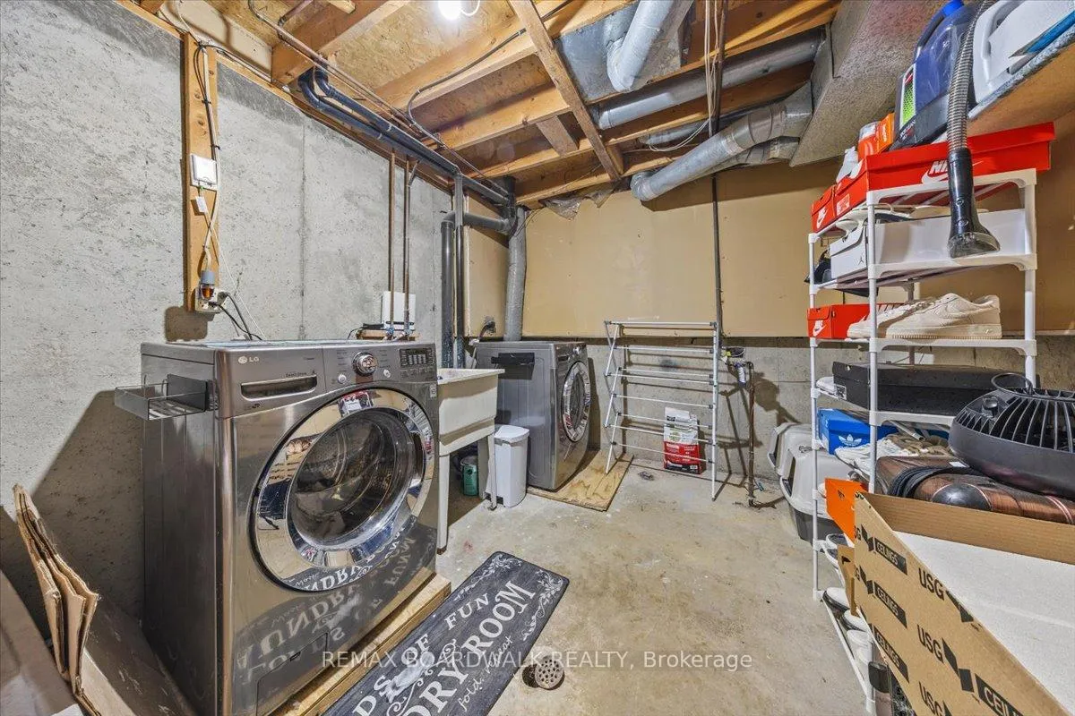 Photo 32 of 294 Valade Crescent, Ottawa, Fallingbrook/Pineridge — HOMEH