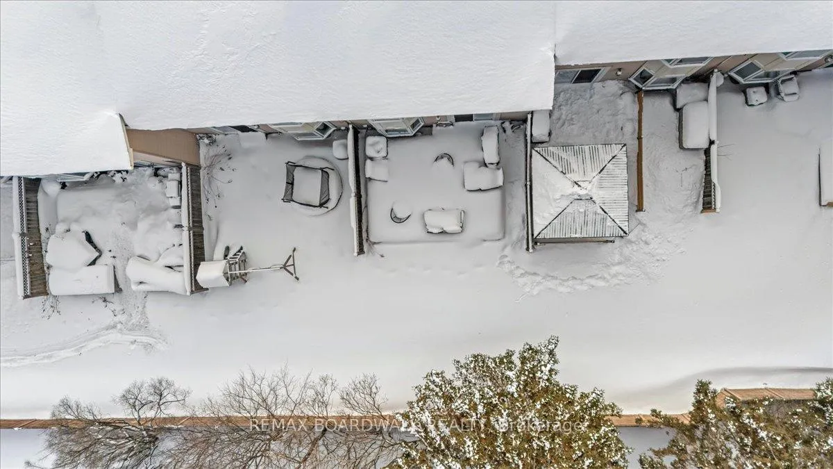 Photo 33 of 294 Valade Crescent, Ottawa, Fallingbrook/Pineridge — HOMEH