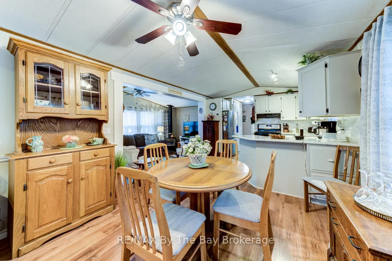 Photo 23 of 23 Prince Charles Avenue, Barrie, Little Lake — HOMEH