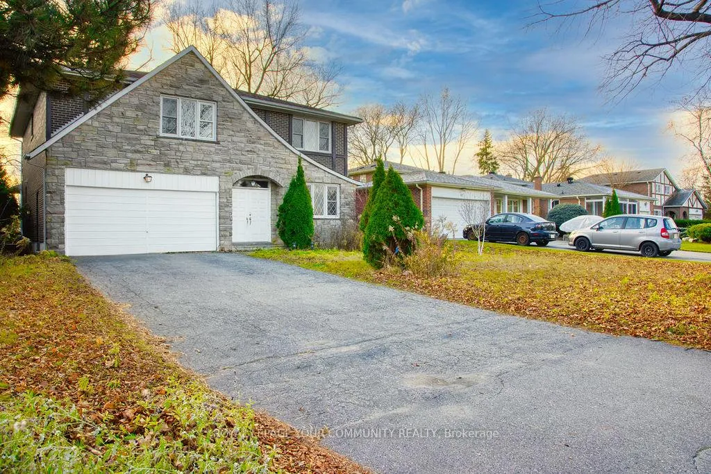 Photo 1 of 69 Royal Orchard Boulevard, Markham, Royal Orchard — HOMEH