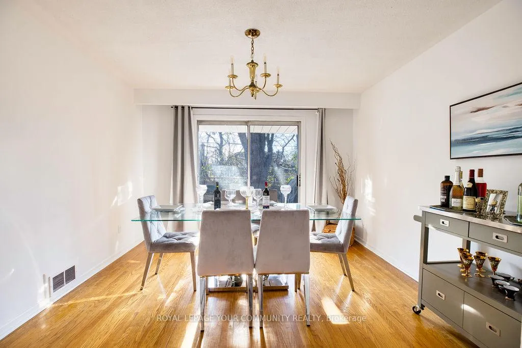 Photo 6 of 69 Royal Orchard Boulevard, Markham, Royal Orchard — HOMEH