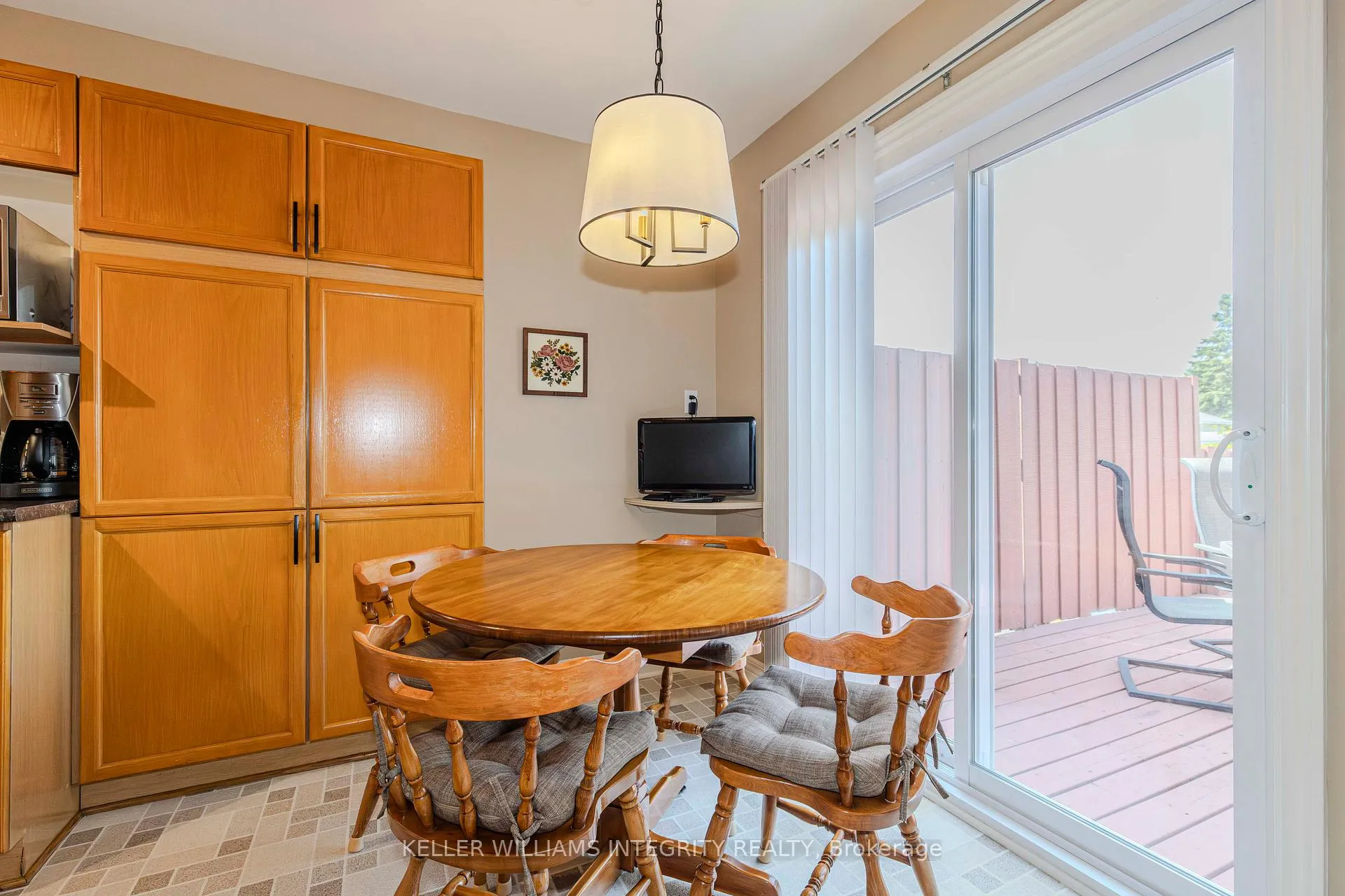 Photo 19 of 177 Thornbury Crescent, Ottawa, Centrepointe — HOMEH