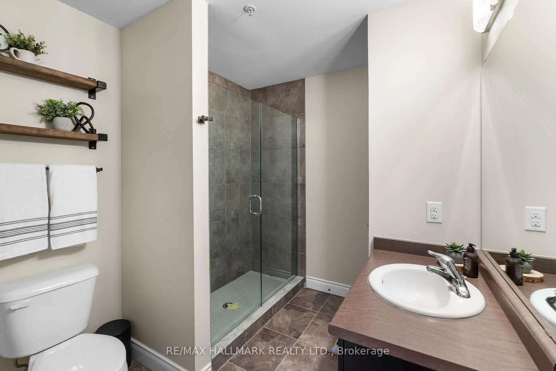 Photo 16 of Unit 302, 106 Bard Boulevard, Guelph, Pineridge/Westminster Woods — HOMEH