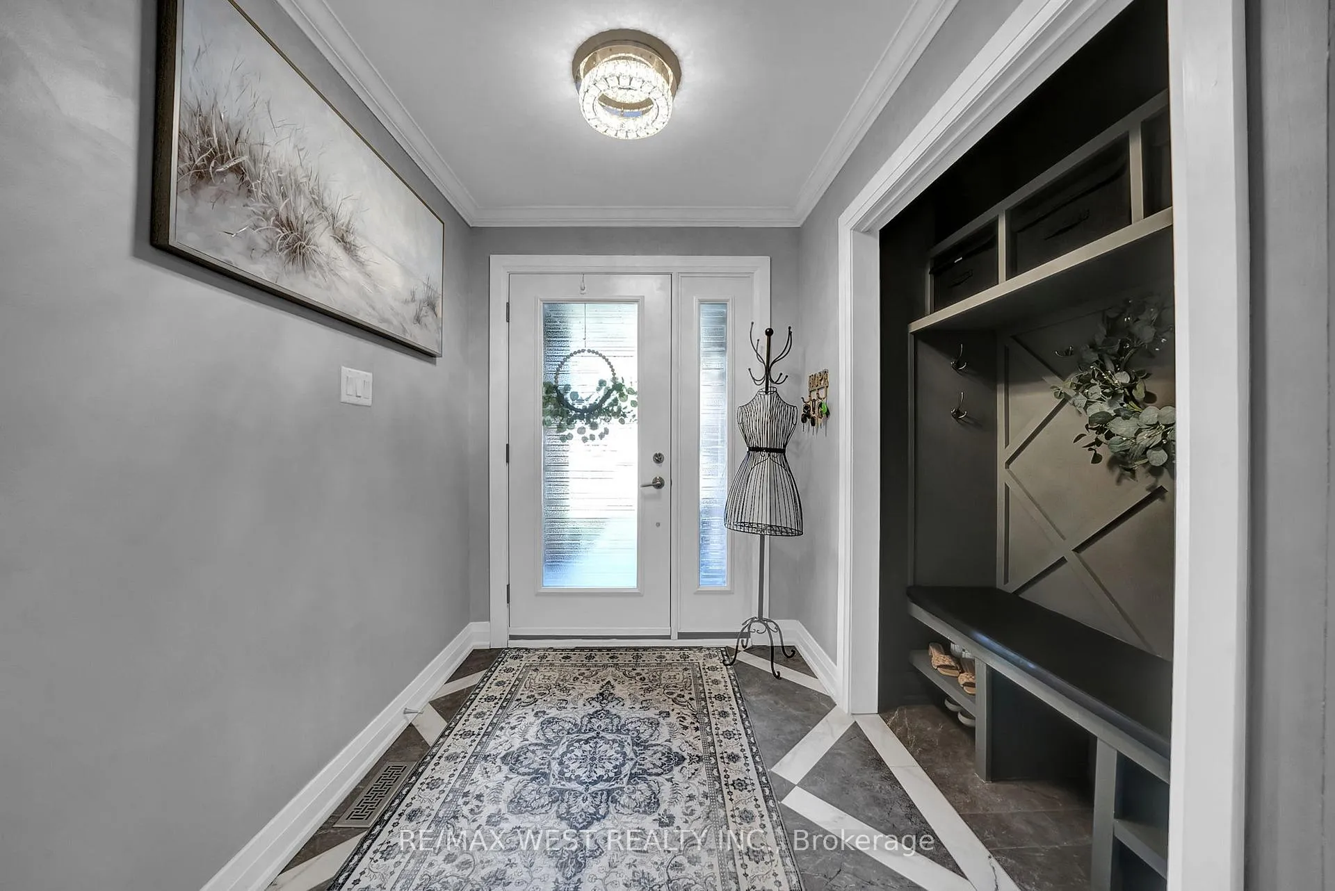 Photo 4 of 32 Falstaff Crescent, Whitby, Rolling Acres — HOMEH