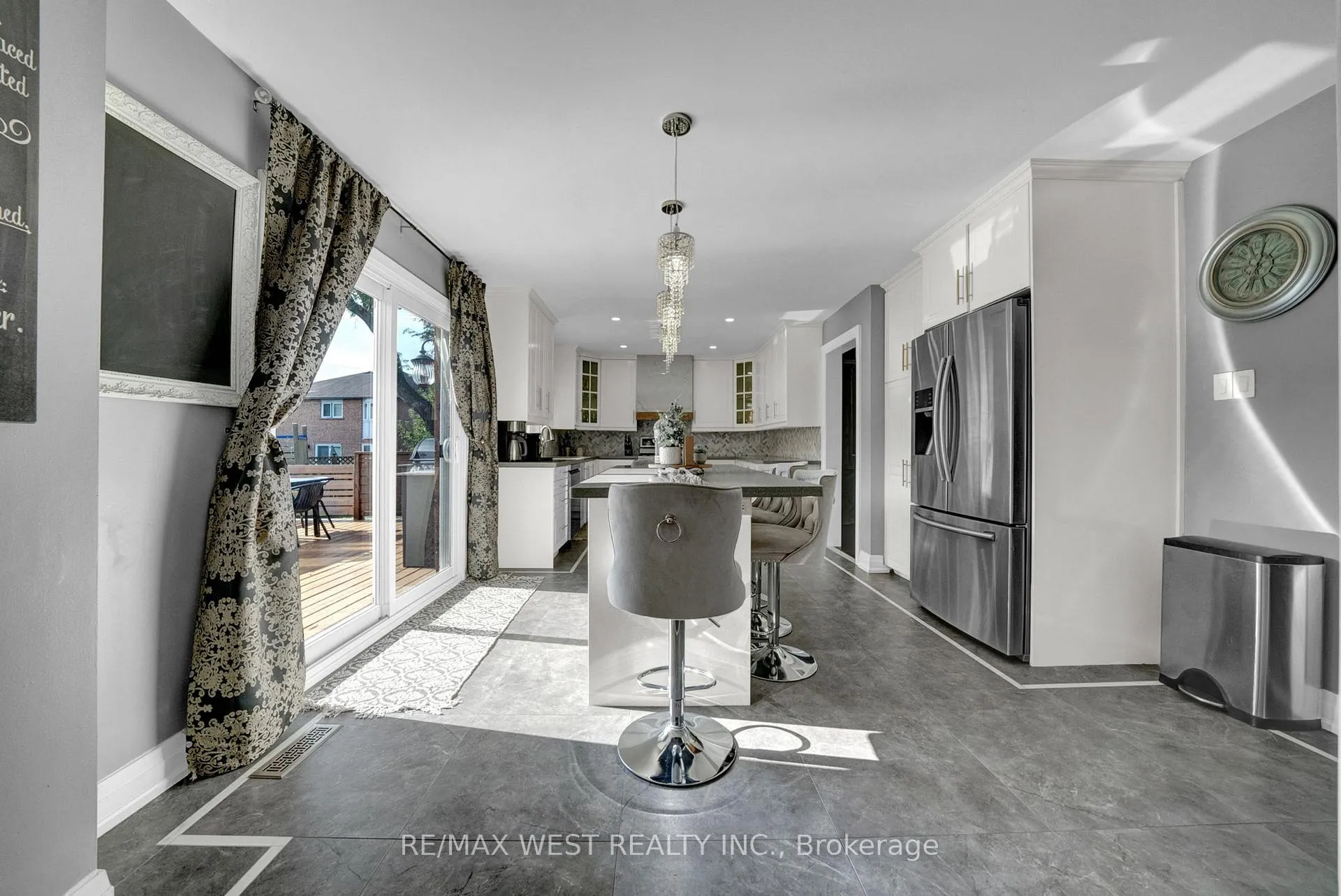 Photo 10 of 32 Falstaff Crescent, Whitby, Rolling Acres — HOMEH