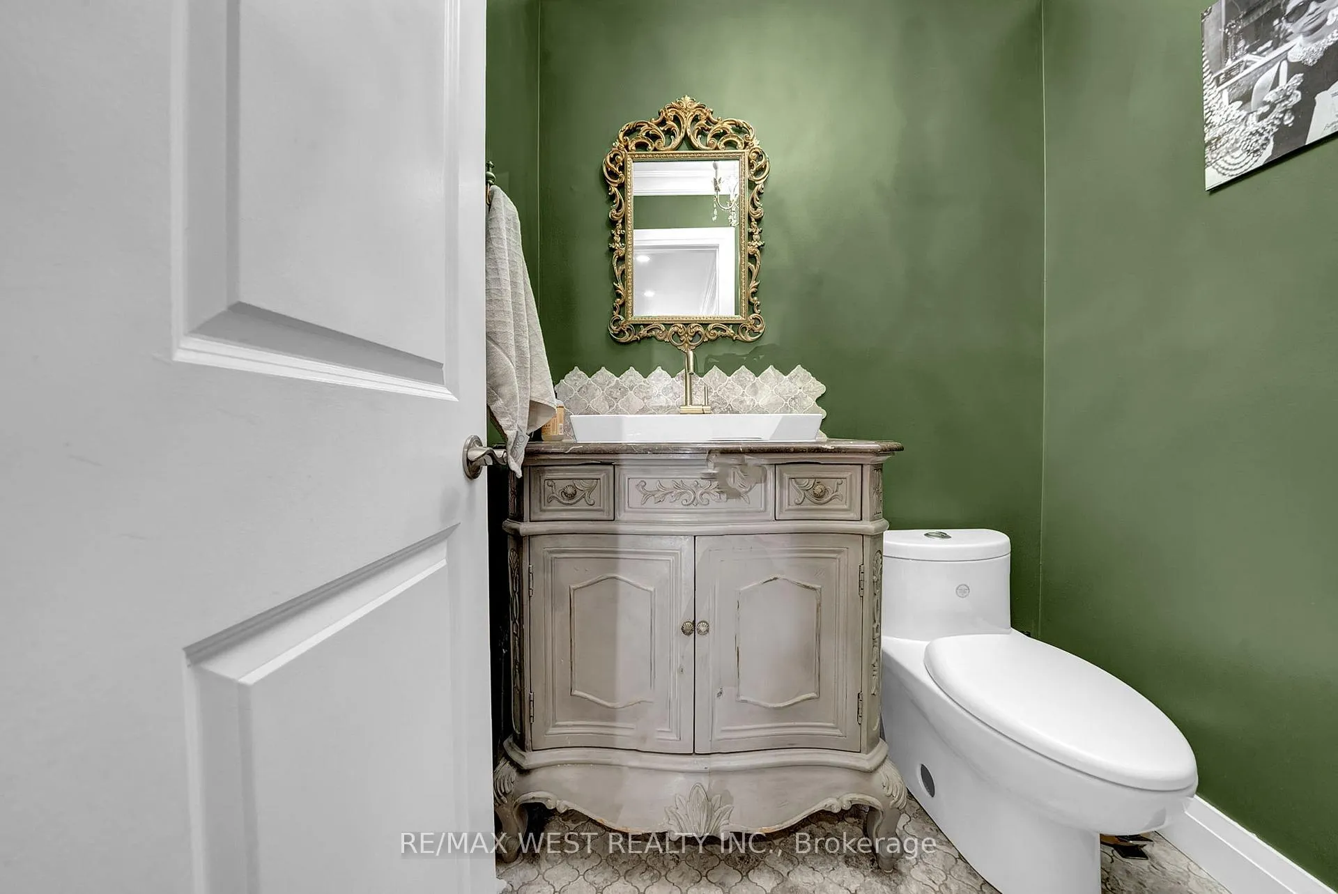 Photo 17 of 32 Falstaff Crescent, Whitby, Rolling Acres — HOMEH