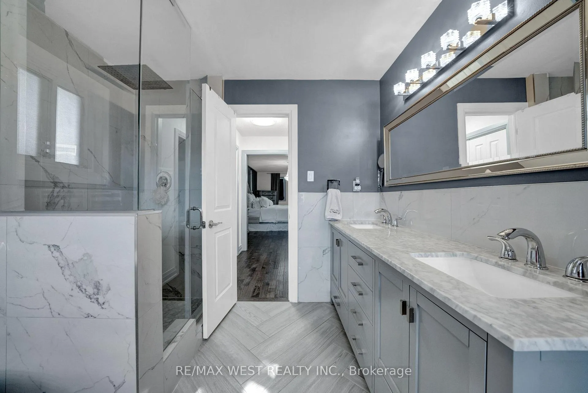 Photo 24 of 32 Falstaff Crescent, Whitby, Rolling Acres — HOMEH