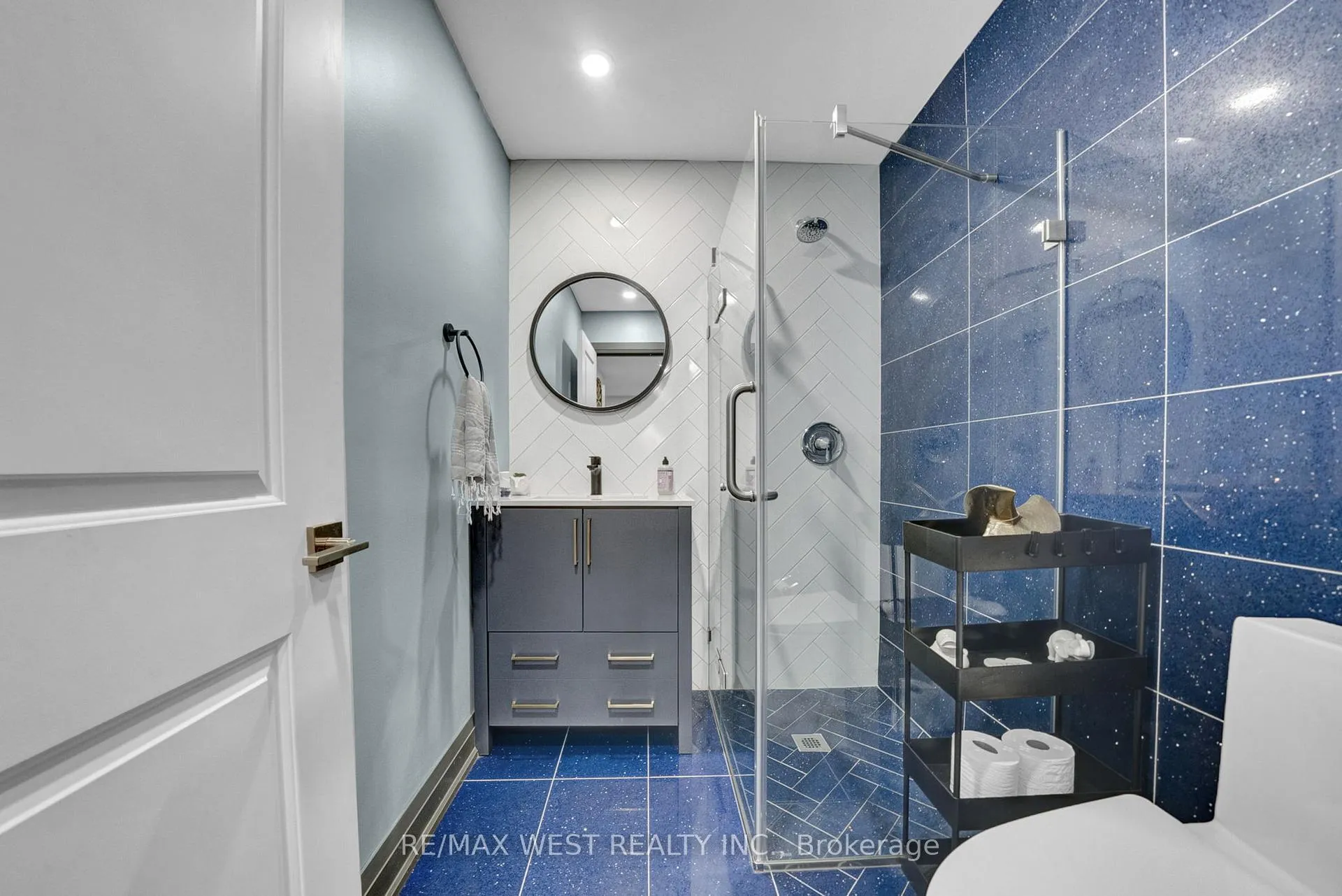 Photo 34 of 32 Falstaff Crescent, Whitby, Rolling Acres — HOMEH