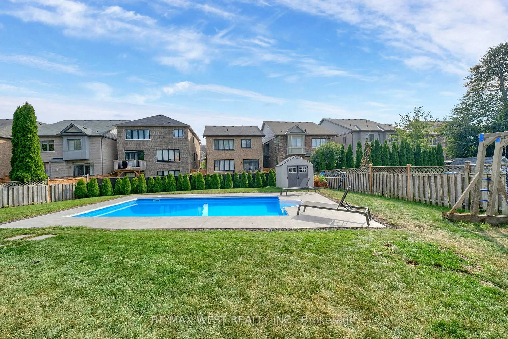 Photo 41 of 32 Falstaff Crescent, Whitby, Rolling Acres — HOMEH