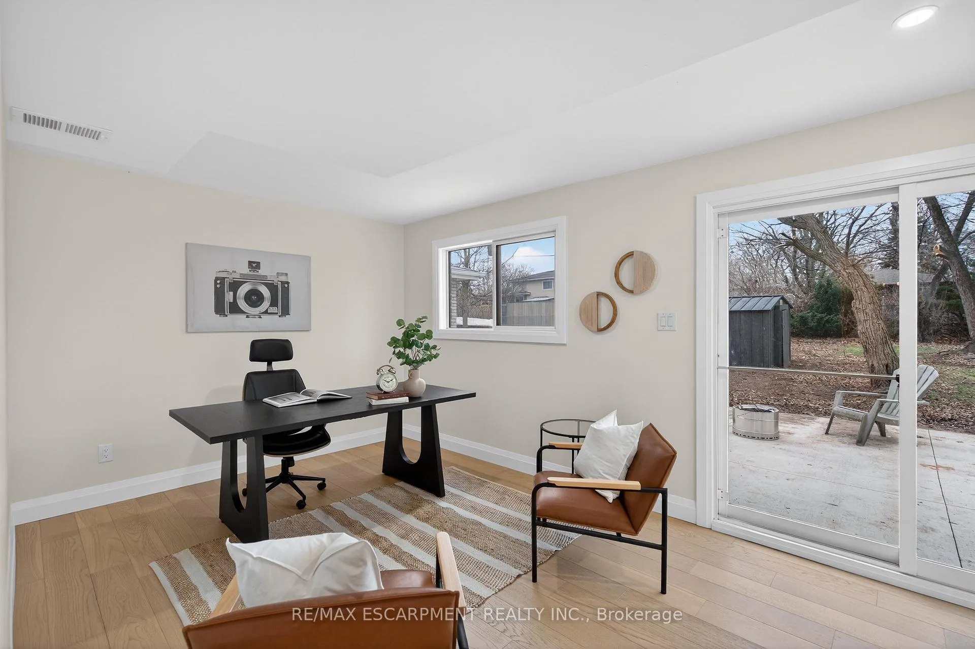 Photo 7 of 5375 Riverside Drive, Burlington, Appleby — HOMEH