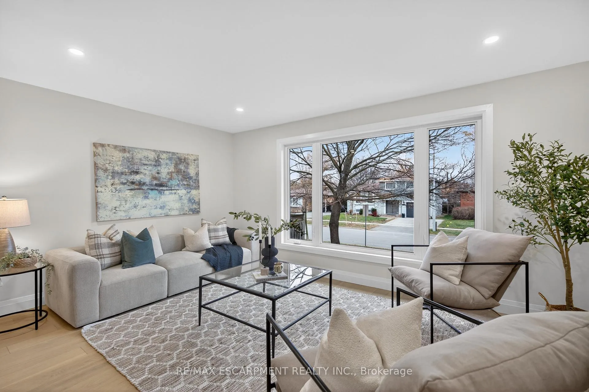 Photo 11 of 5375 Riverside Drive, Burlington, Appleby — HOMEH