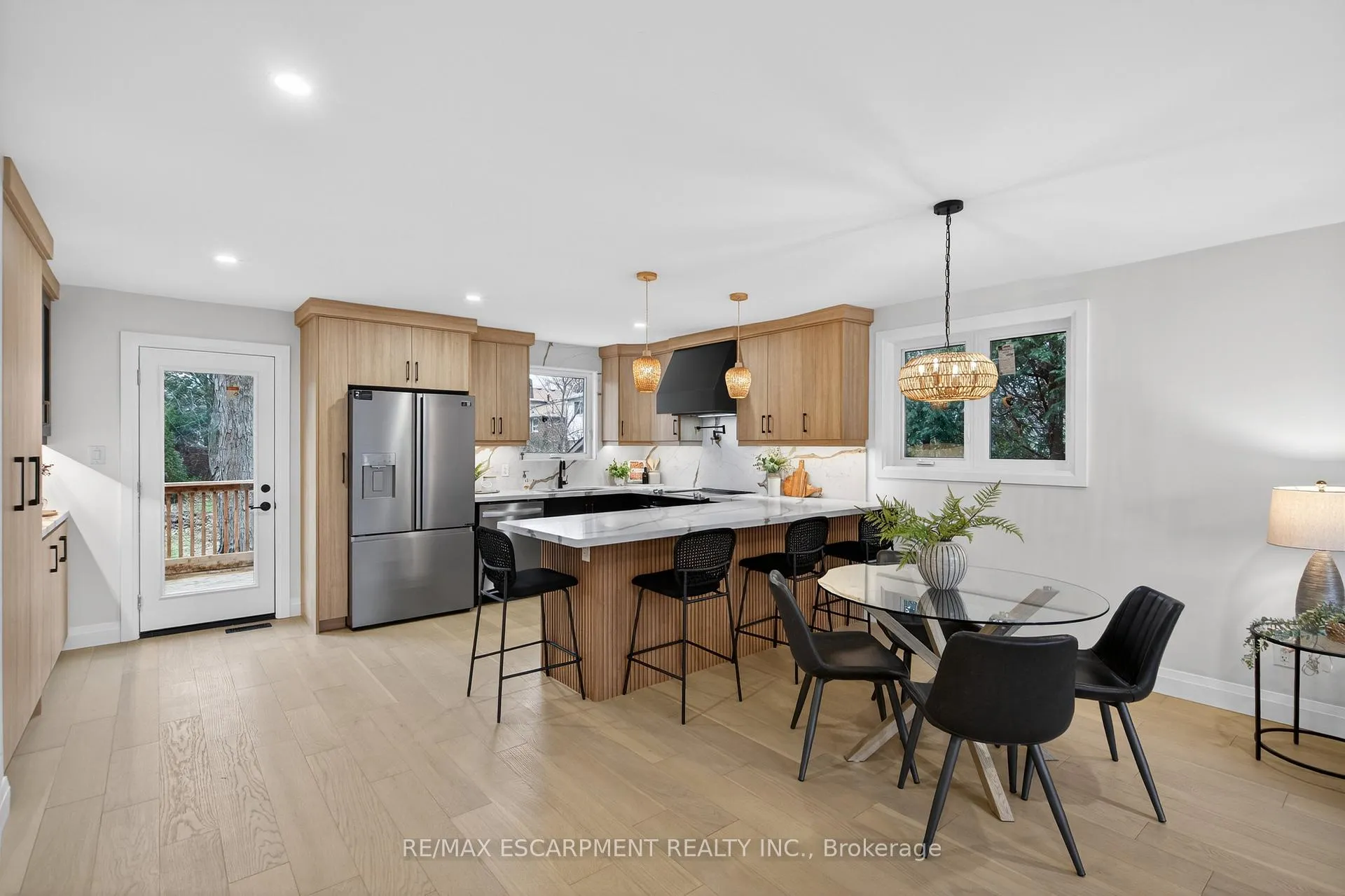 Photo 12 of 5375 Riverside Drive, Burlington, Appleby — HOMEH
