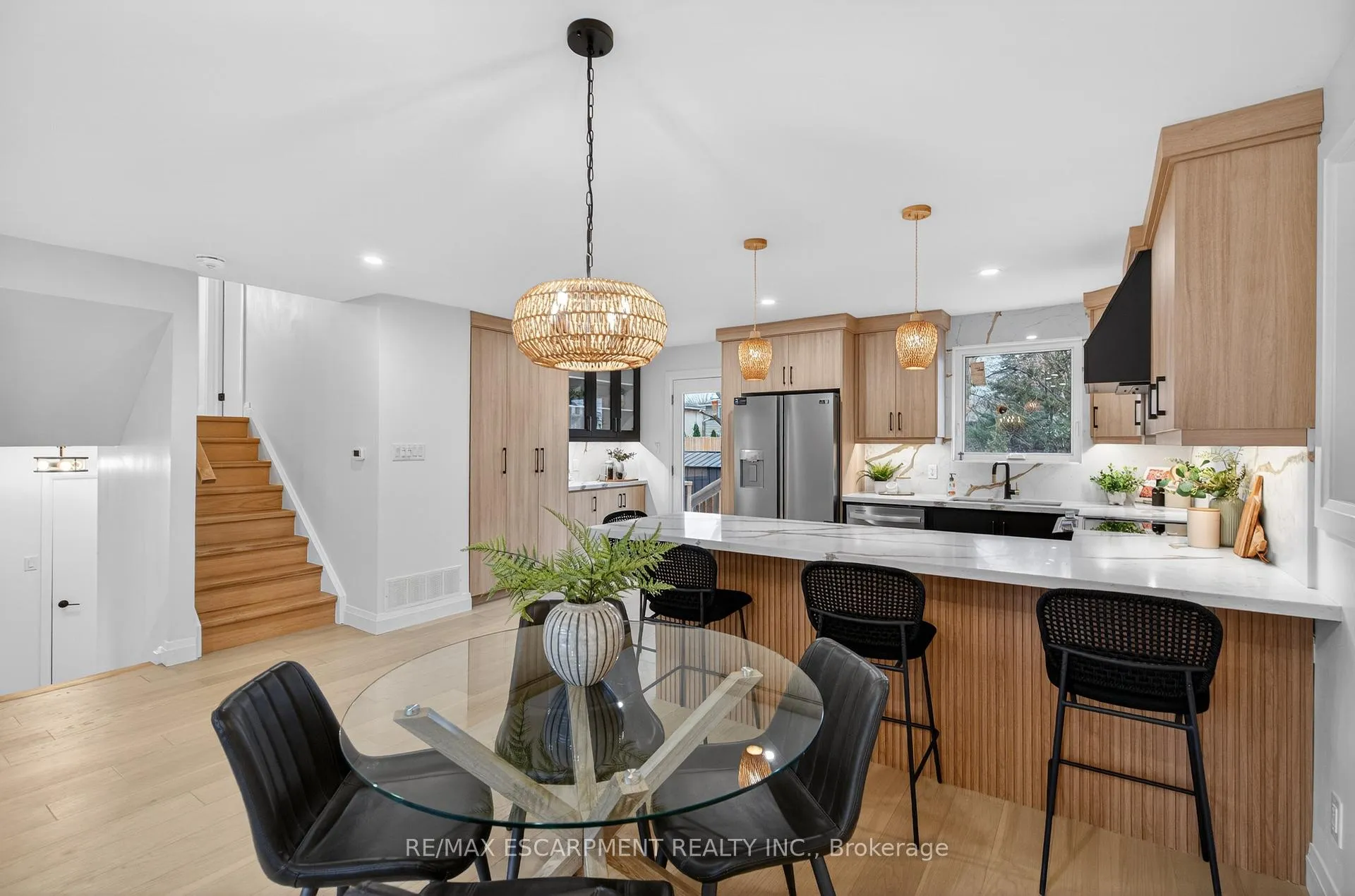 Photo 13 of 5375 Riverside Drive, Burlington, Appleby — HOMEH