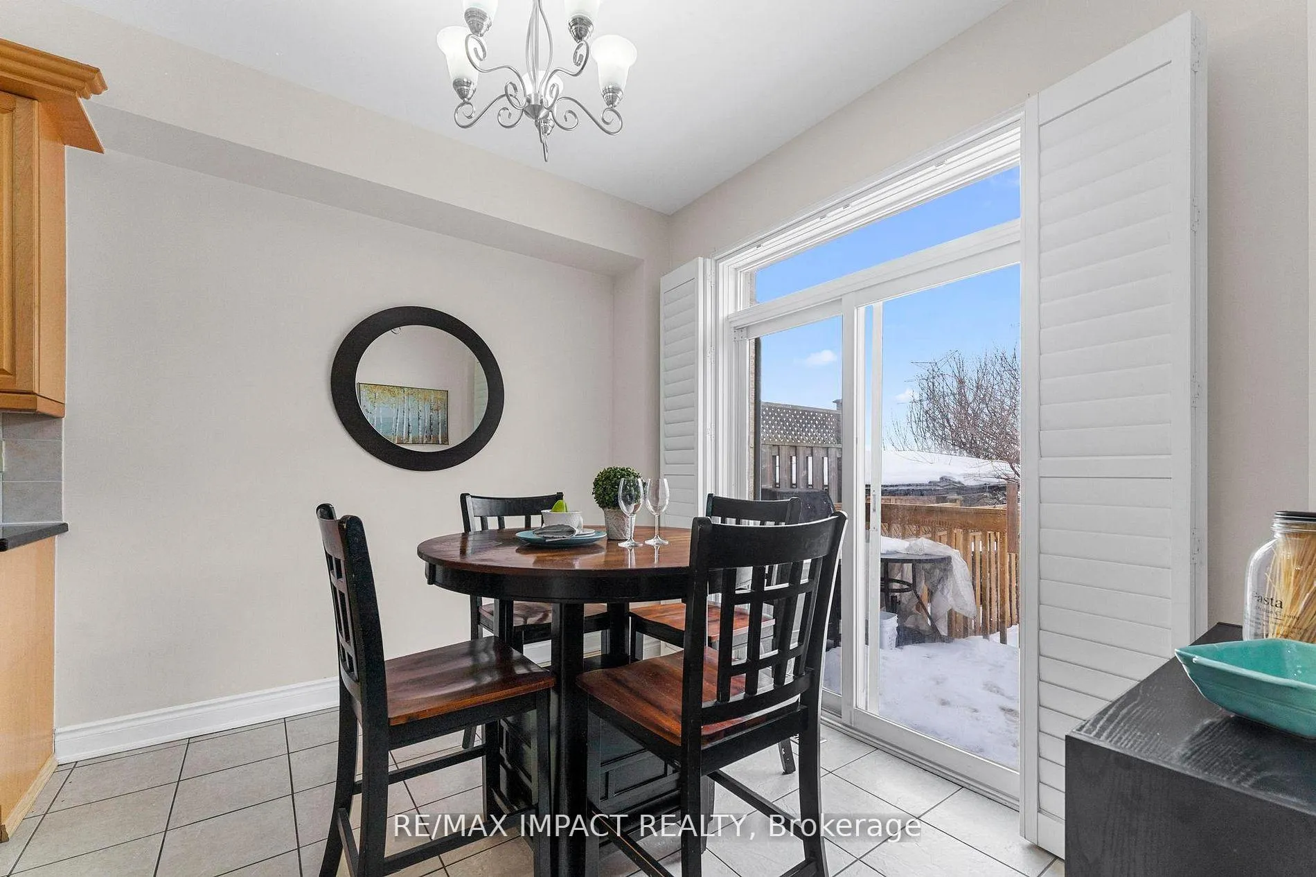 Photo 10 of 305 Terra Road, Vaughan, East Woodbridge — HOMEH