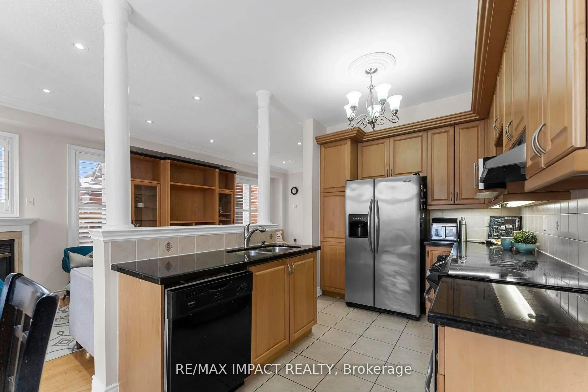 Photo 12 of 305 Terra Road, Vaughan, East Woodbridge — HOMEH