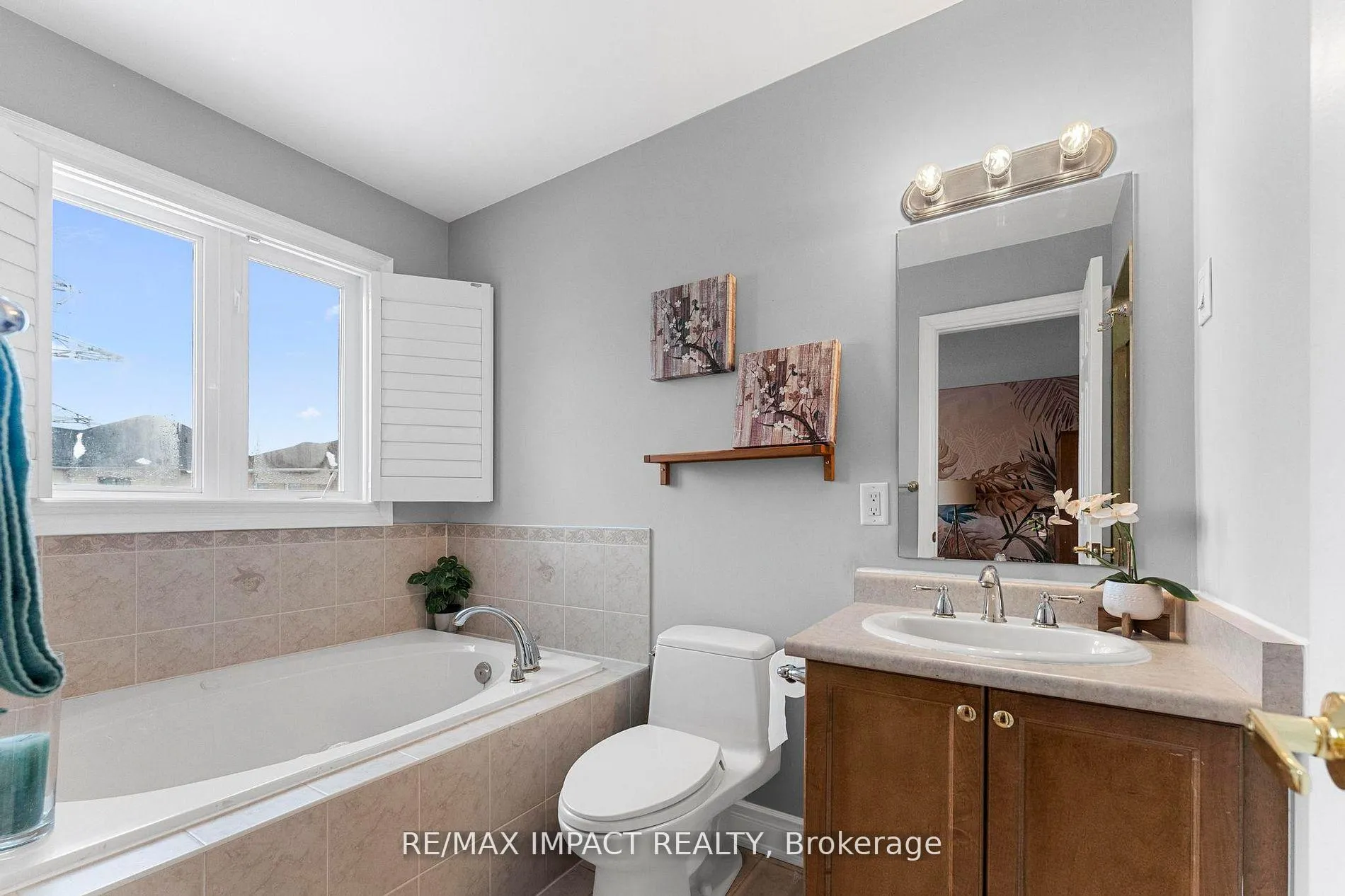 Photo 30 of 305 Terra Road, Vaughan, East Woodbridge — HOMEH