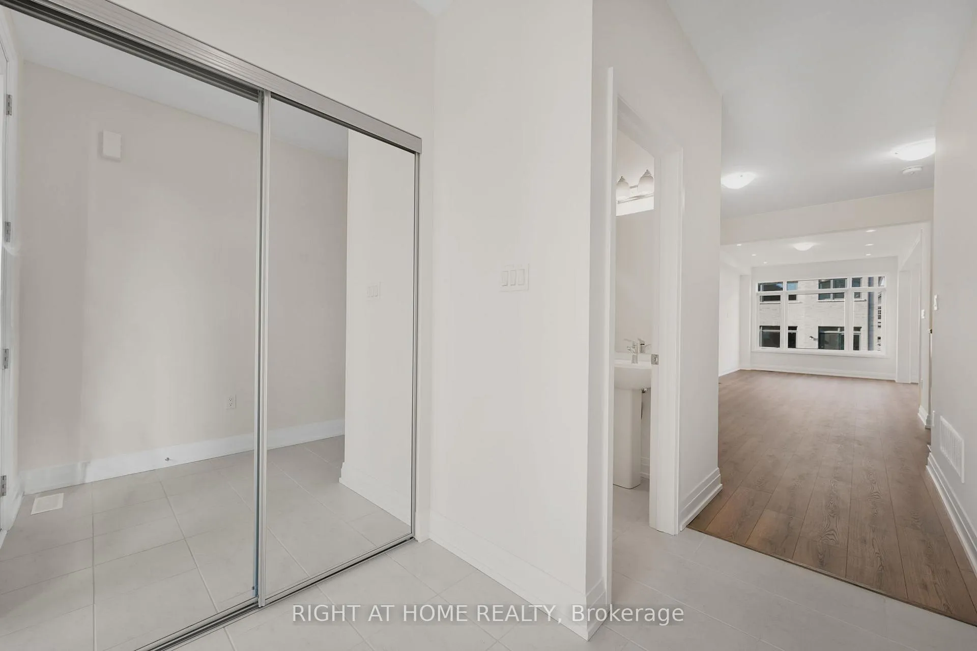 Photo 5 of 40 Daisy Street, Springwater, Midhurst — HOMEH