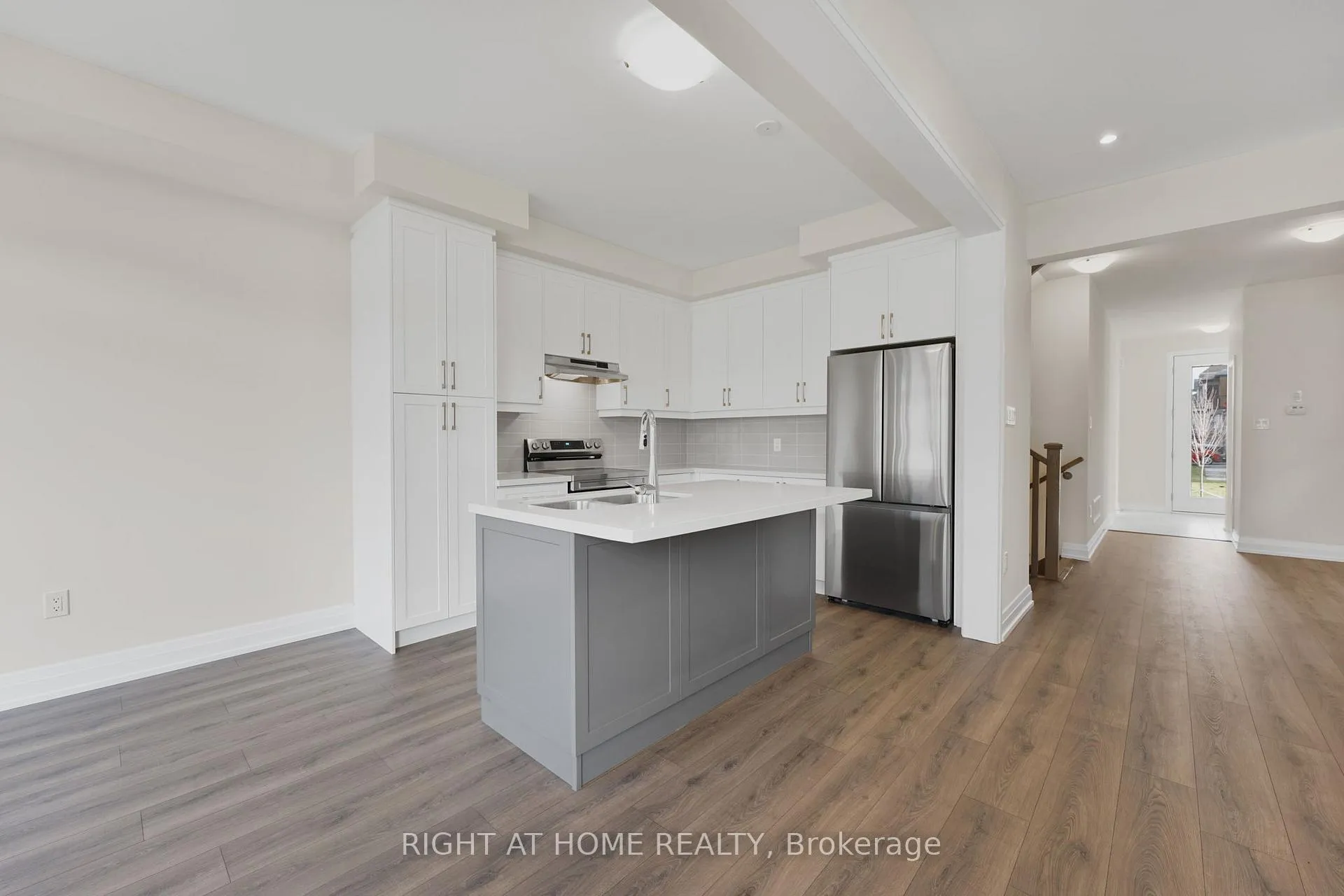 Photo 11 of 40 Daisy Street, Springwater, Midhurst — HOMEH