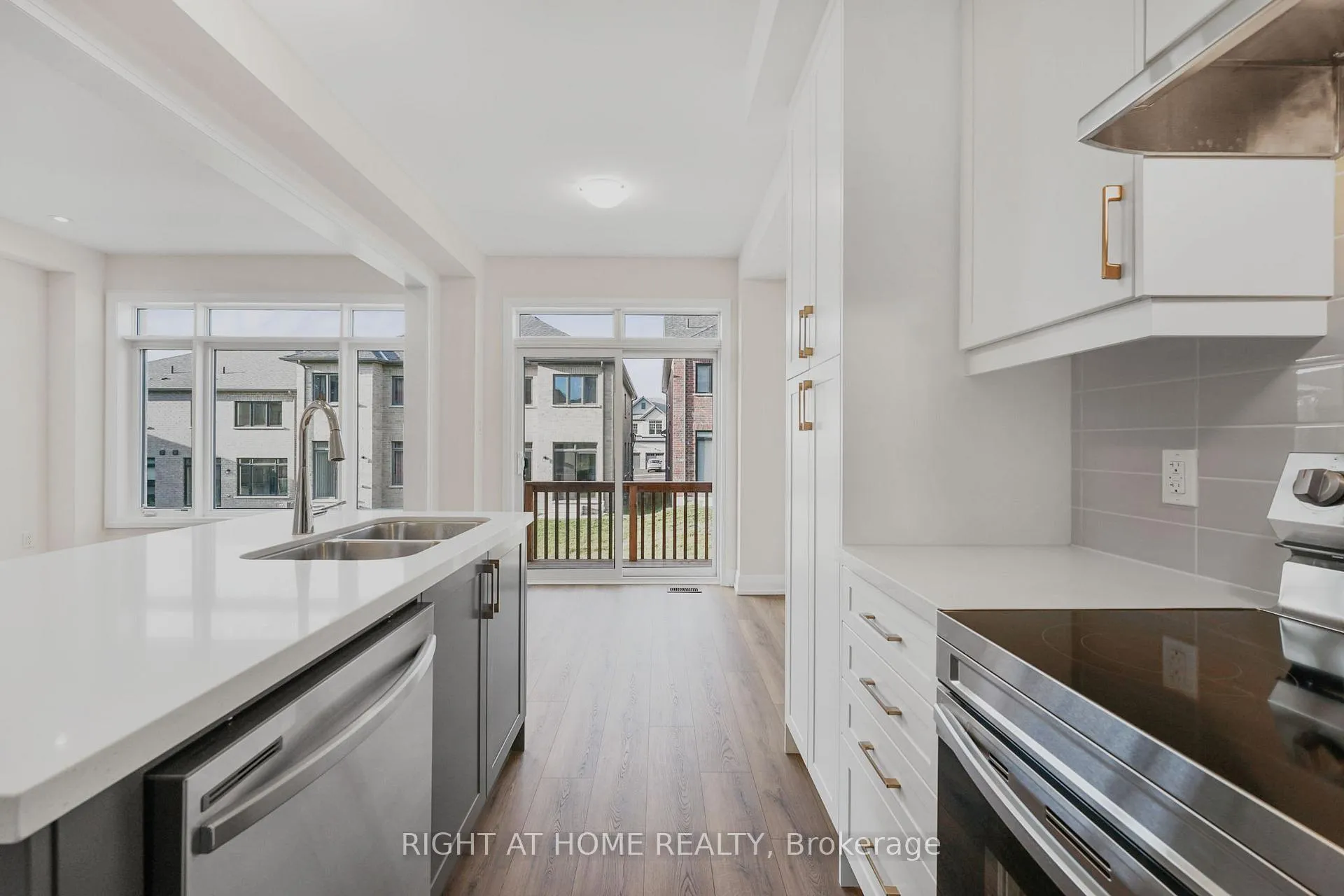 Photo 12 of 40 Daisy Street, Springwater, Midhurst — HOMEH