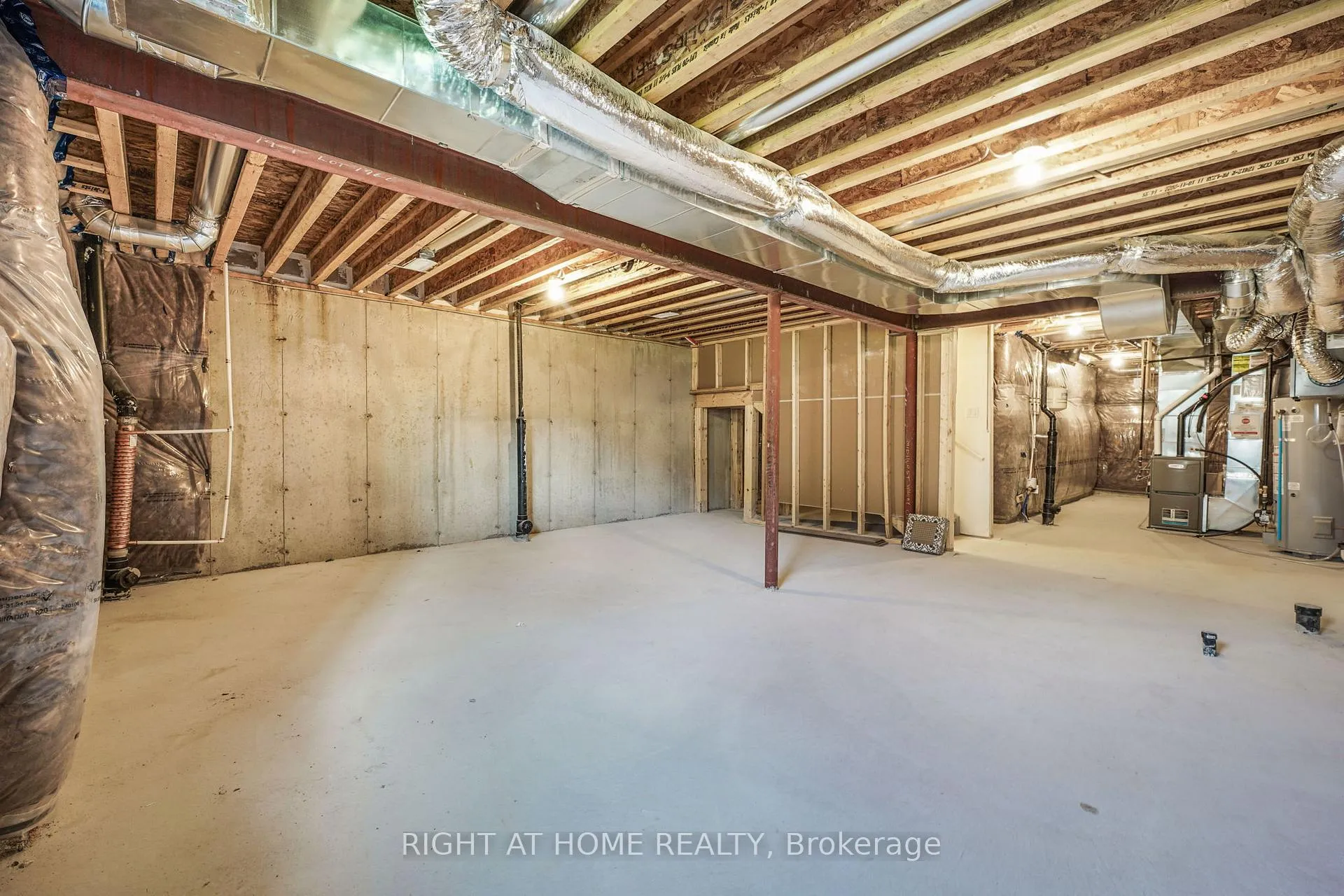 Photo 29 of 40 Daisy Street, Springwater, Midhurst — HOMEH