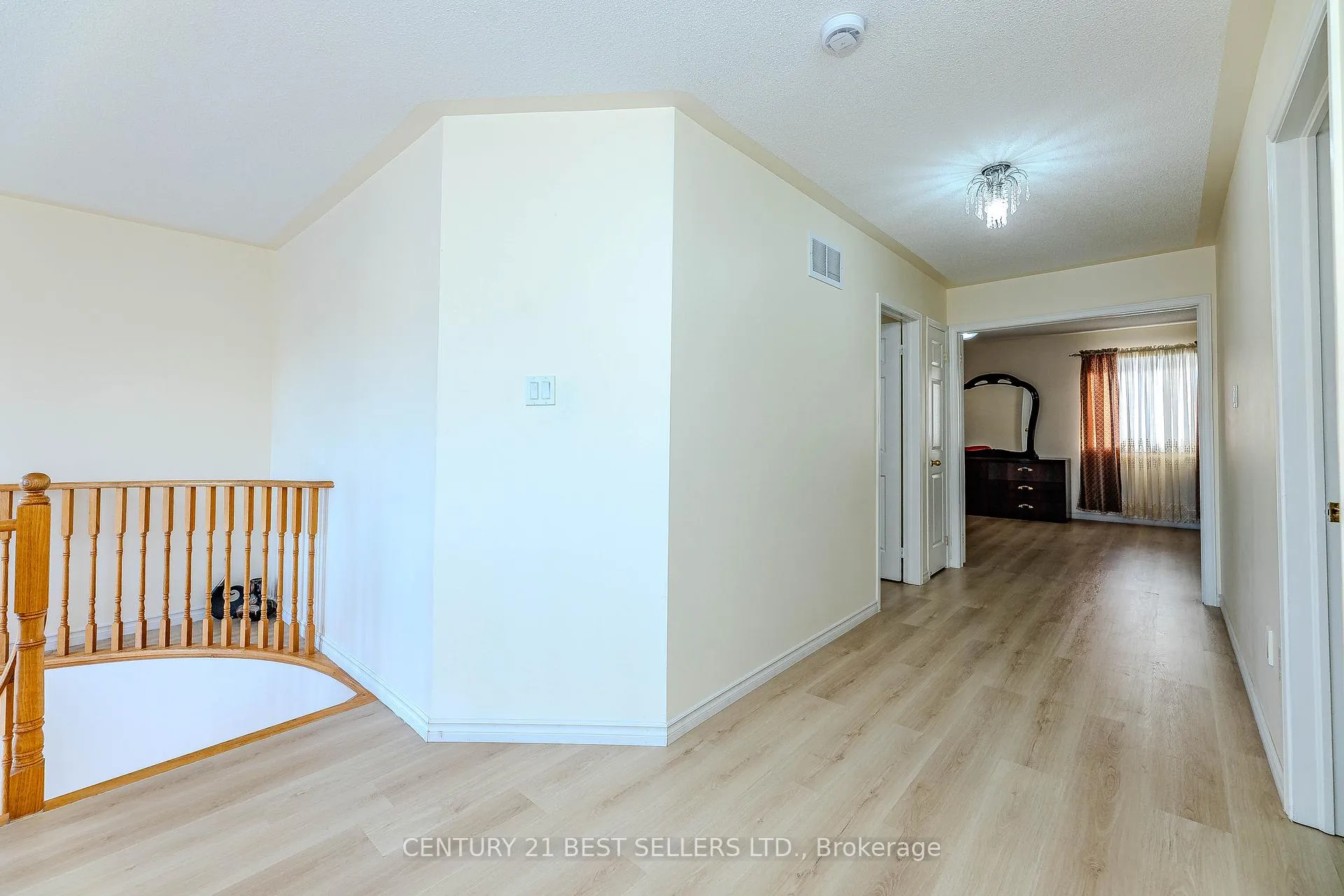 Photo 15 of 47 Rushworth Drive, Ajax, Northeast Ajax — HOMEH