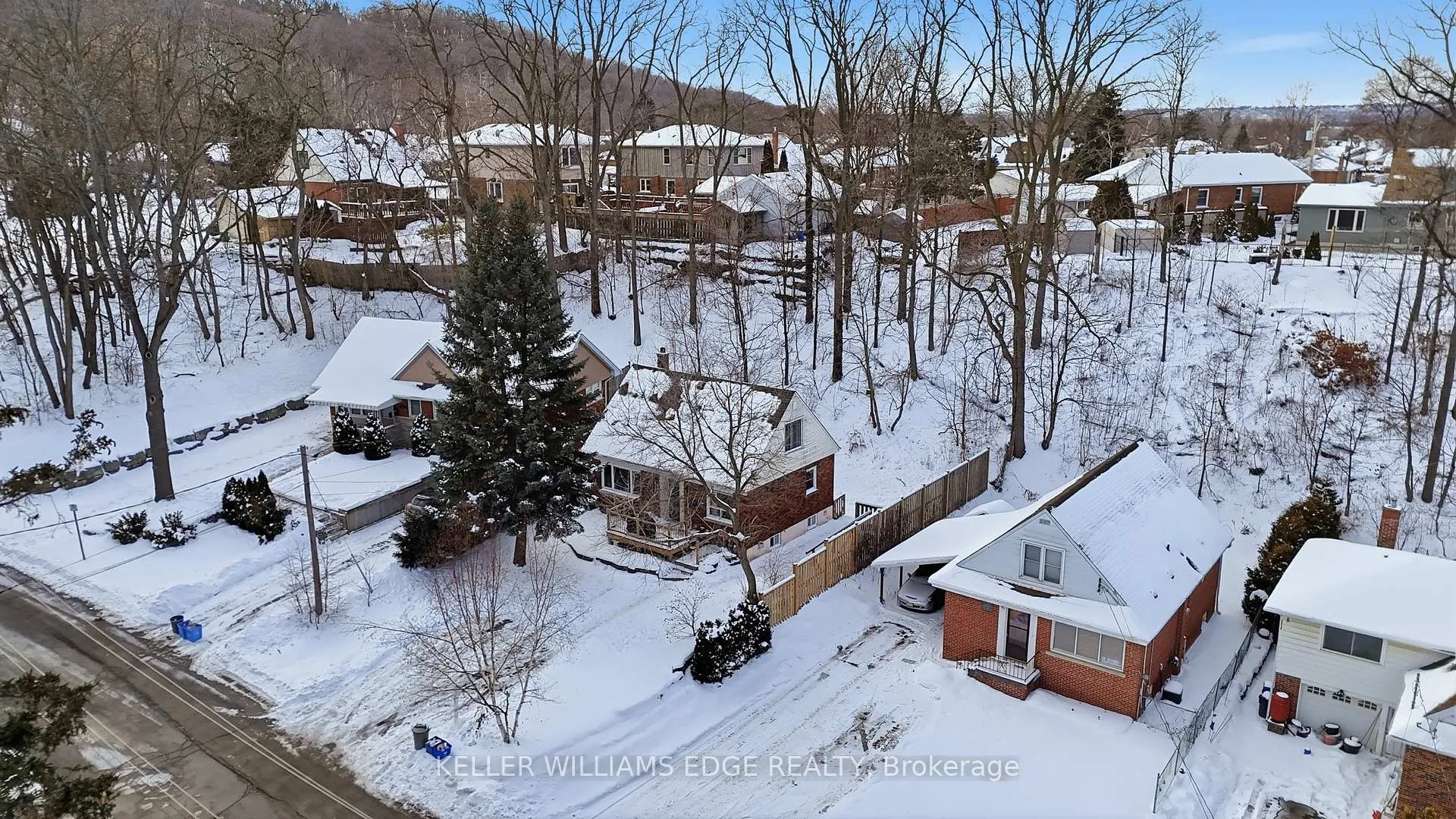 Front of 48 Mountain Avenue S