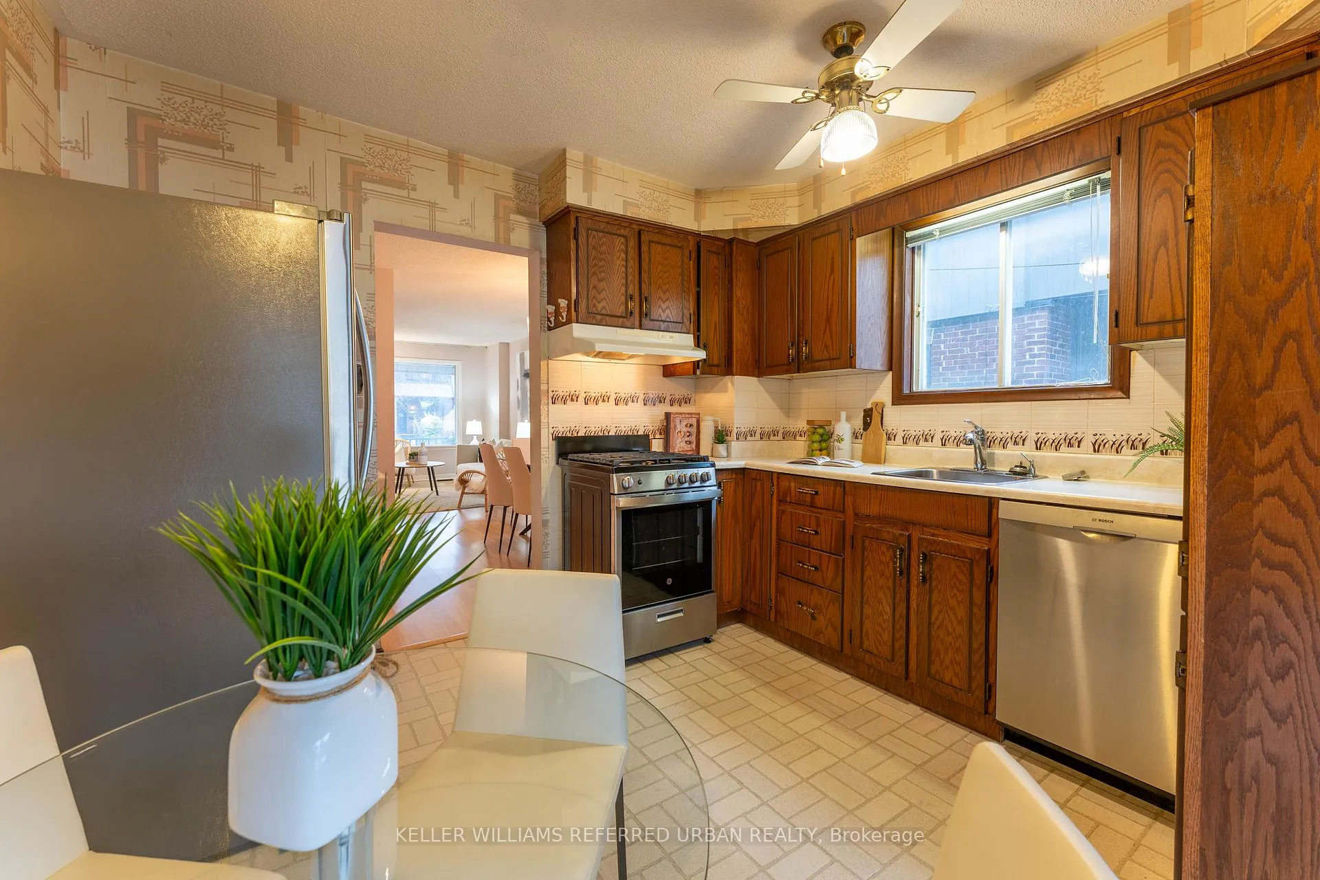 Photo 8 of 42 Hiltz Avenue, Toronto, South Riverdale — HOMEH