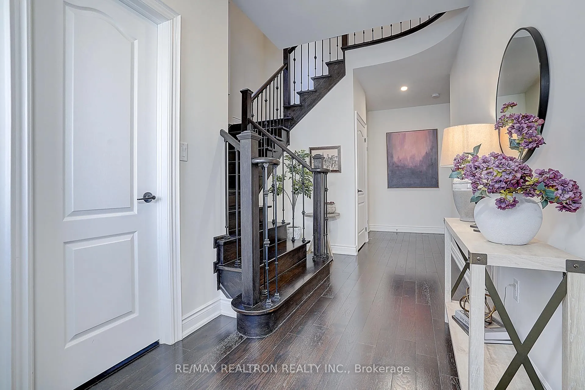 Photo 6 of 571 Davos Road, Vaughan, Vellore Village — HOMEH