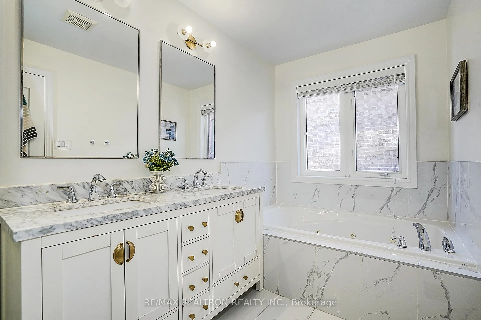 Photo 30 of 571 Davos Road, Vaughan, Vellore Village — HOMEH