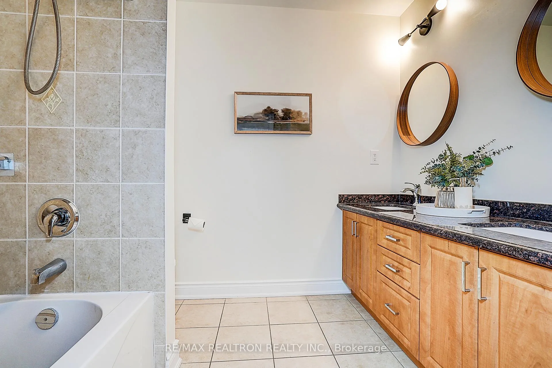 Photo 35 of 571 Davos Road, Vaughan, Vellore Village — HOMEH