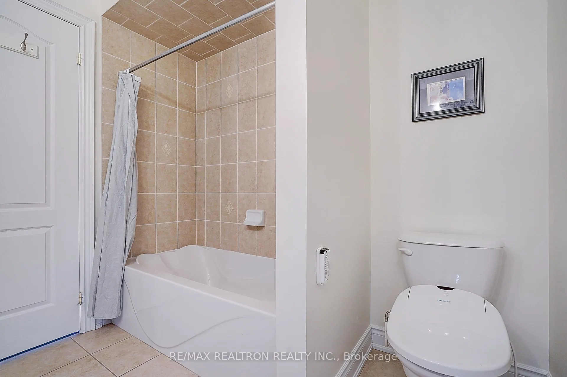 Photo 36 of 571 Davos Road, Vaughan, Vellore Village — HOMEH