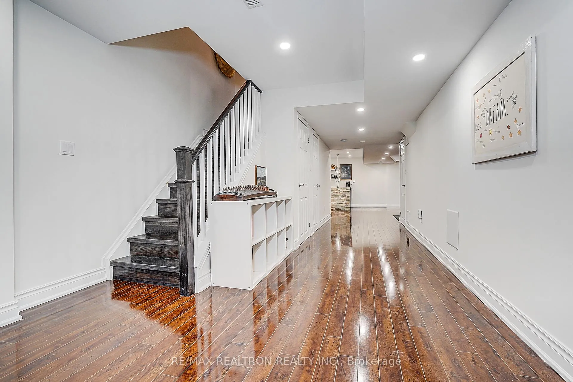 Photo 40 of 571 Davos Road, Vaughan, Vellore Village — HOMEH